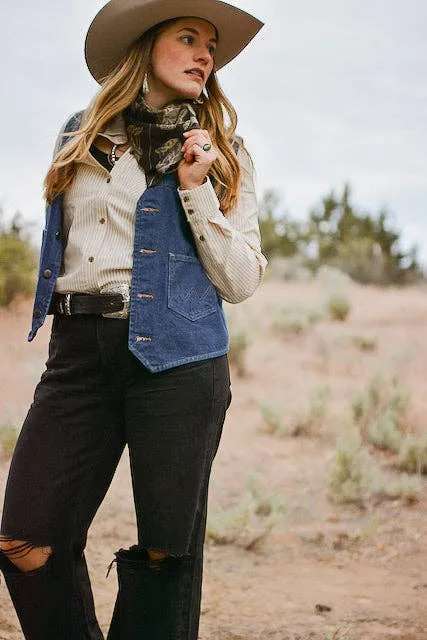 Western Saddle in Arena Brown Cowgirl Silk Scarf Wild Rag Ready-to-gift sold by Cave and Post product image thumbnail 3