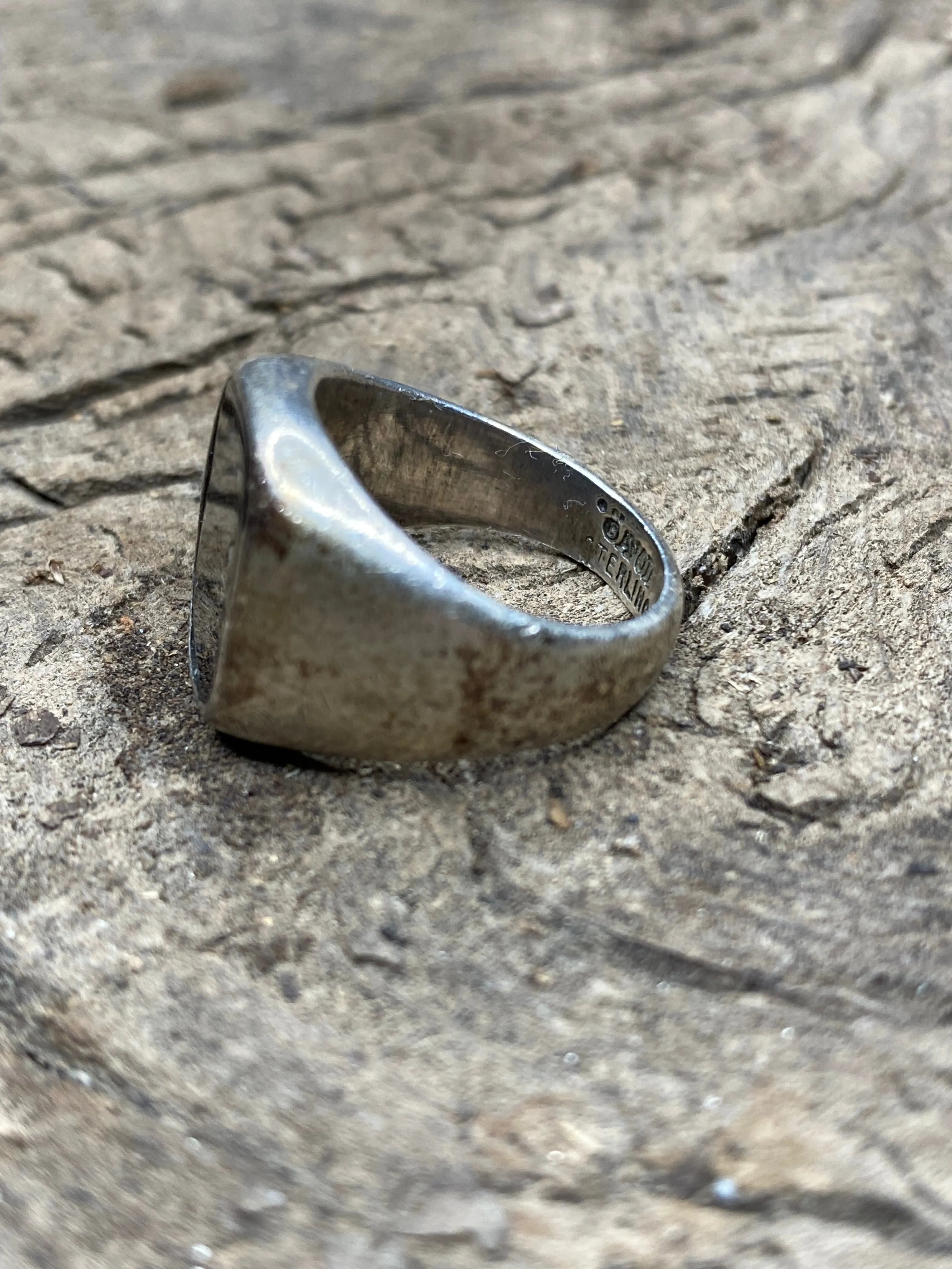 Vintage Black Onyx Sterling Silver Men's Signet Ring - Size 7.5 sold by Cave and Post product image thumbnail 3