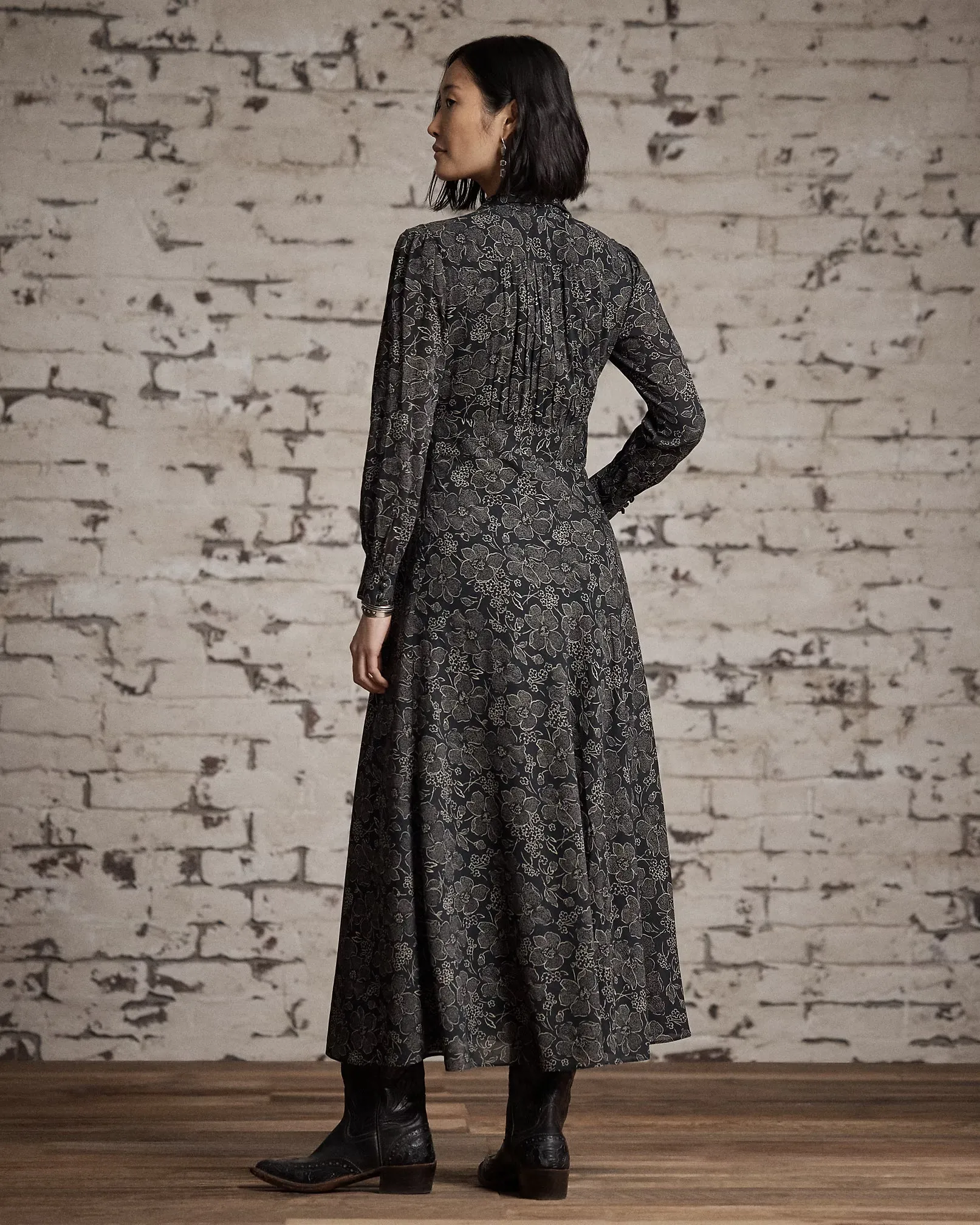 RRL Floral-Print Crepe Dress sold by Cave and Post product image thumbnail 4