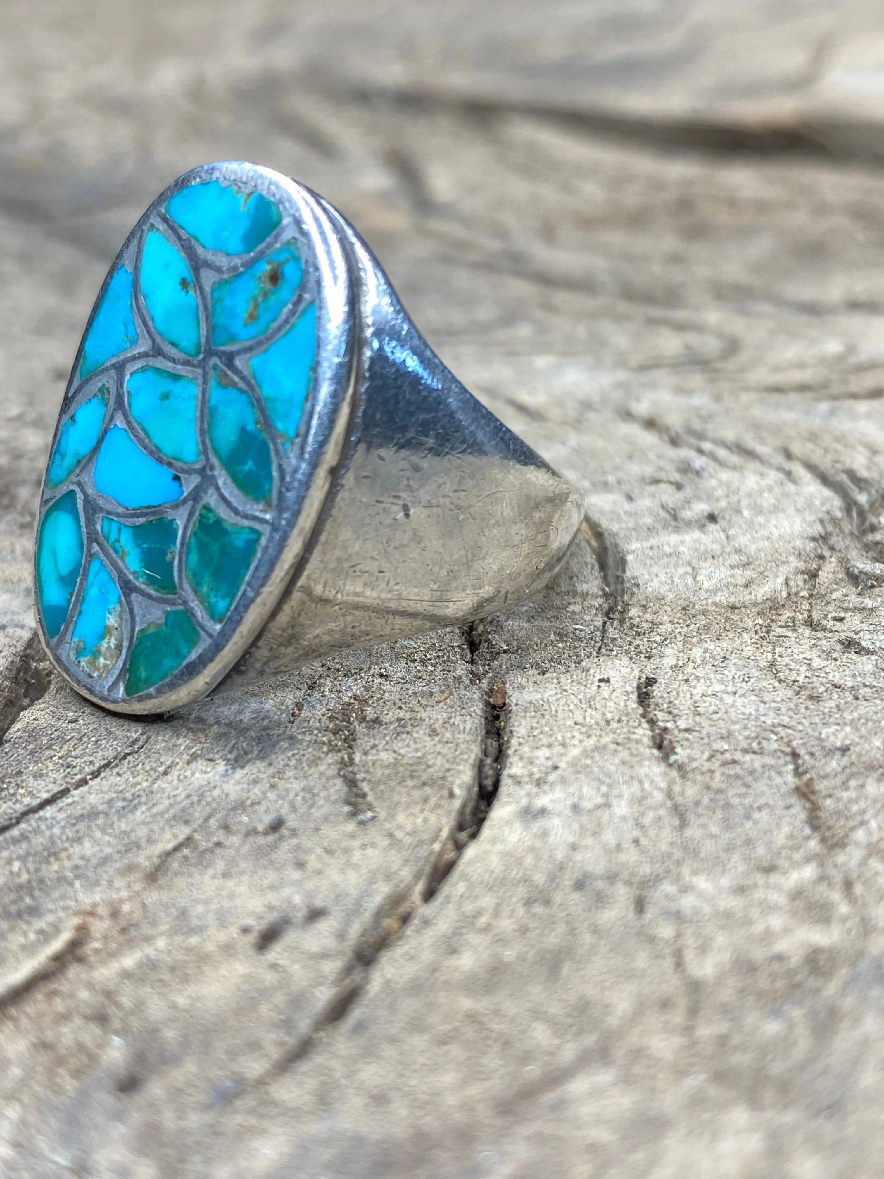 Vintage Turquoise Inlay Fish Scale Silver Men's Ring - Size 11 sold by Cave and Post product image thumbnail 3