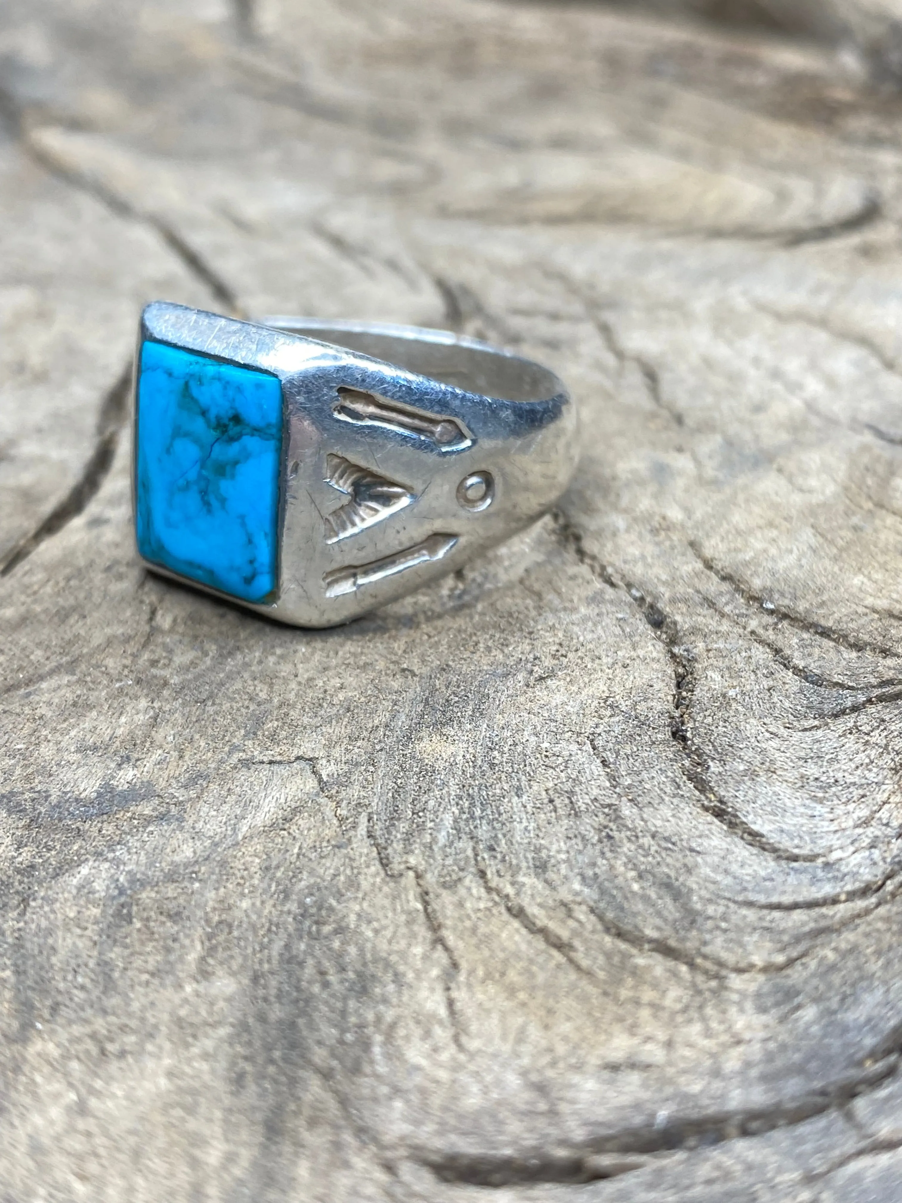 Vintage Turquoise Stamped Sterling Silver Arrows Ring - Size 11.5 sold by Cave and Post product image thumbnail 3