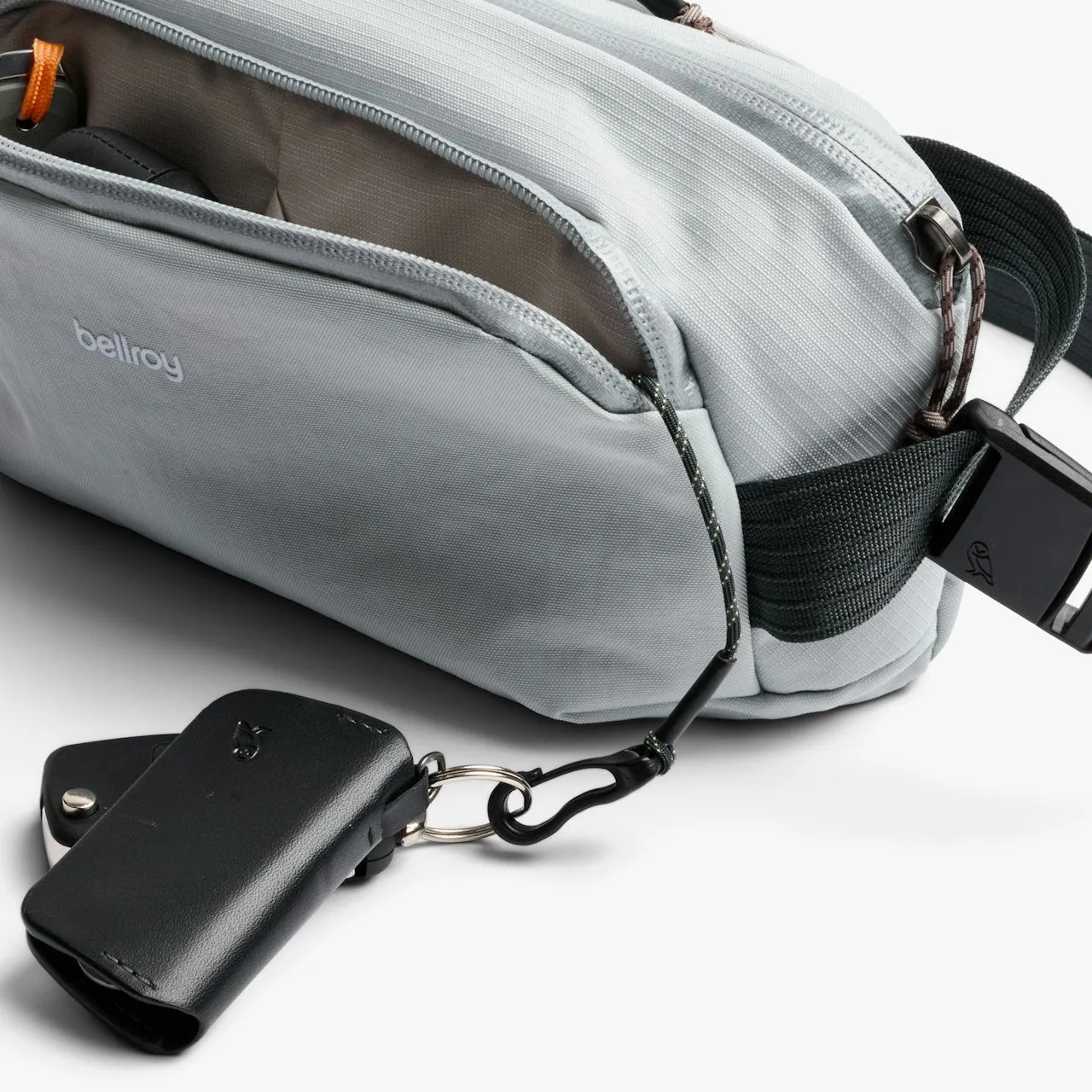 Venture Ready Sling 2.5L sold by Cave and Post product image thumbnail 5