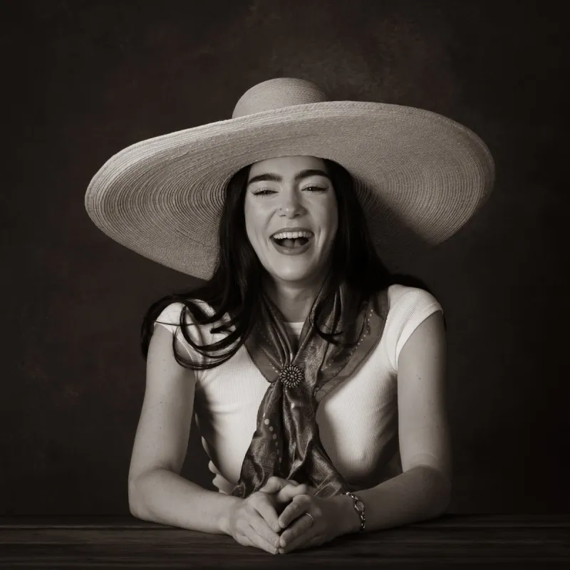 El Big Hat sold by Cave and Post