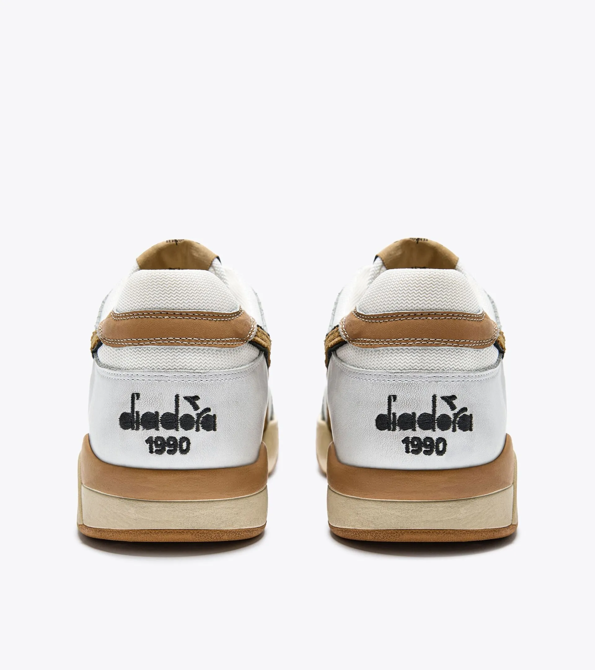 B.560 USED - WHITE/BEIGE DOE sold by Cave and Post product image thumbnail 3