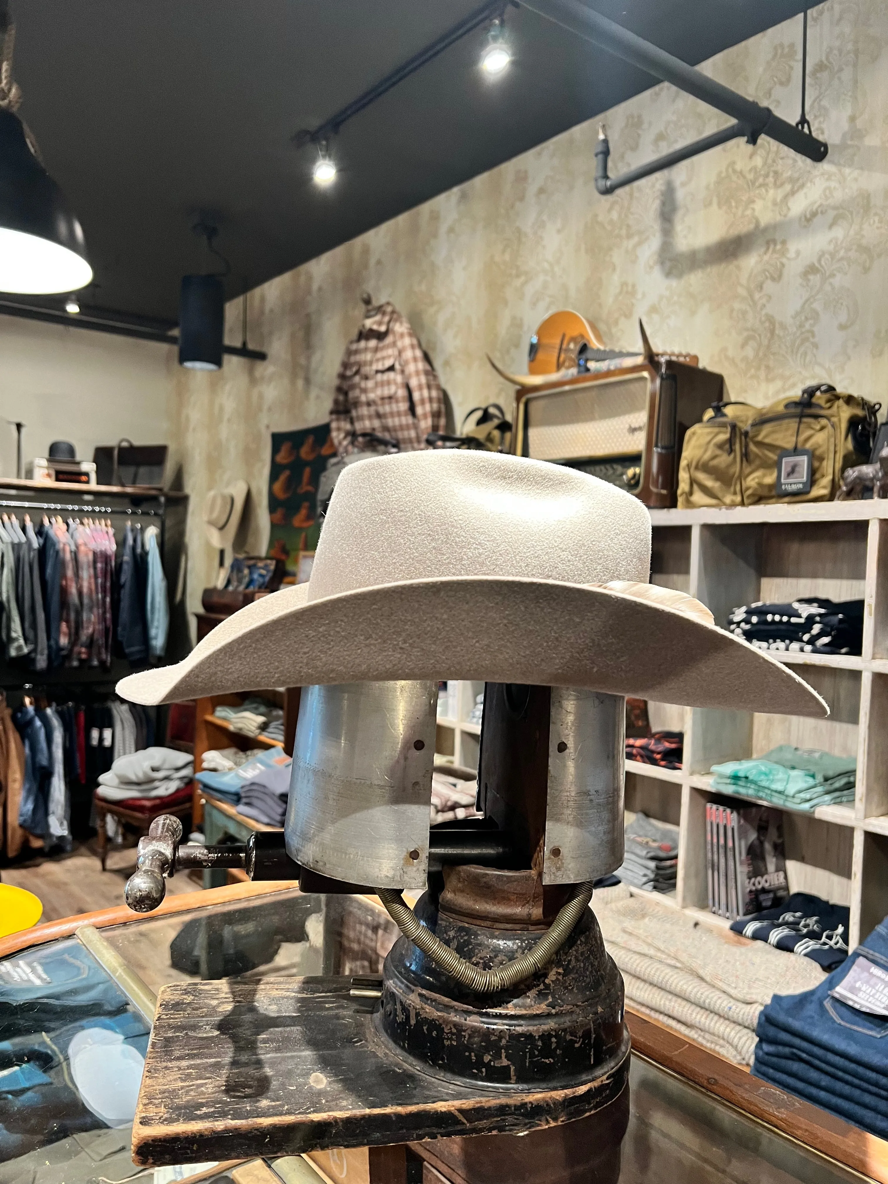 Slate Rodeo King 7X sold by Cave and Post product image thumbnail 3