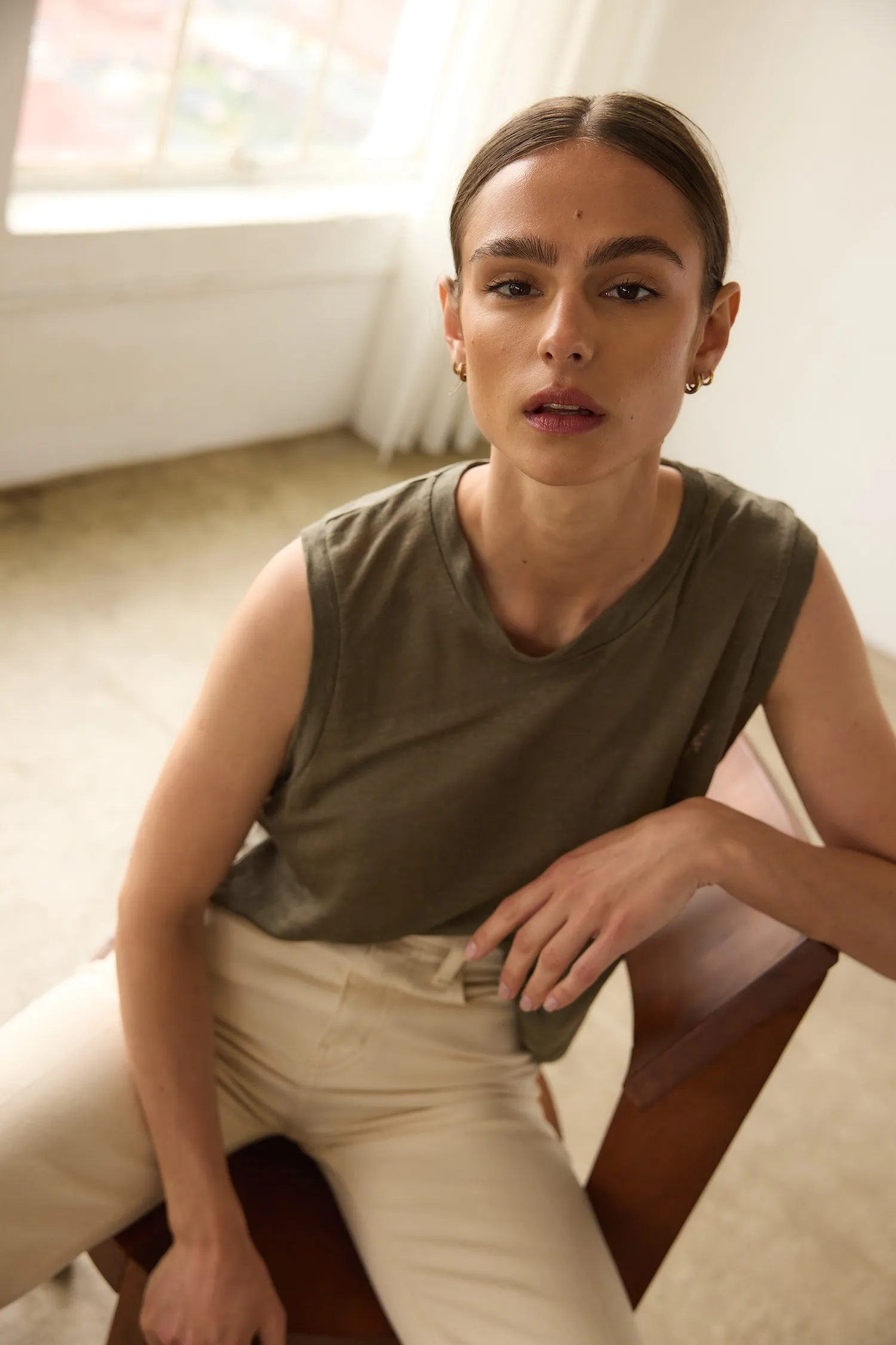 The Muscle Tee Linen in Olive sold by Jamie Haller product image thumbnail 3