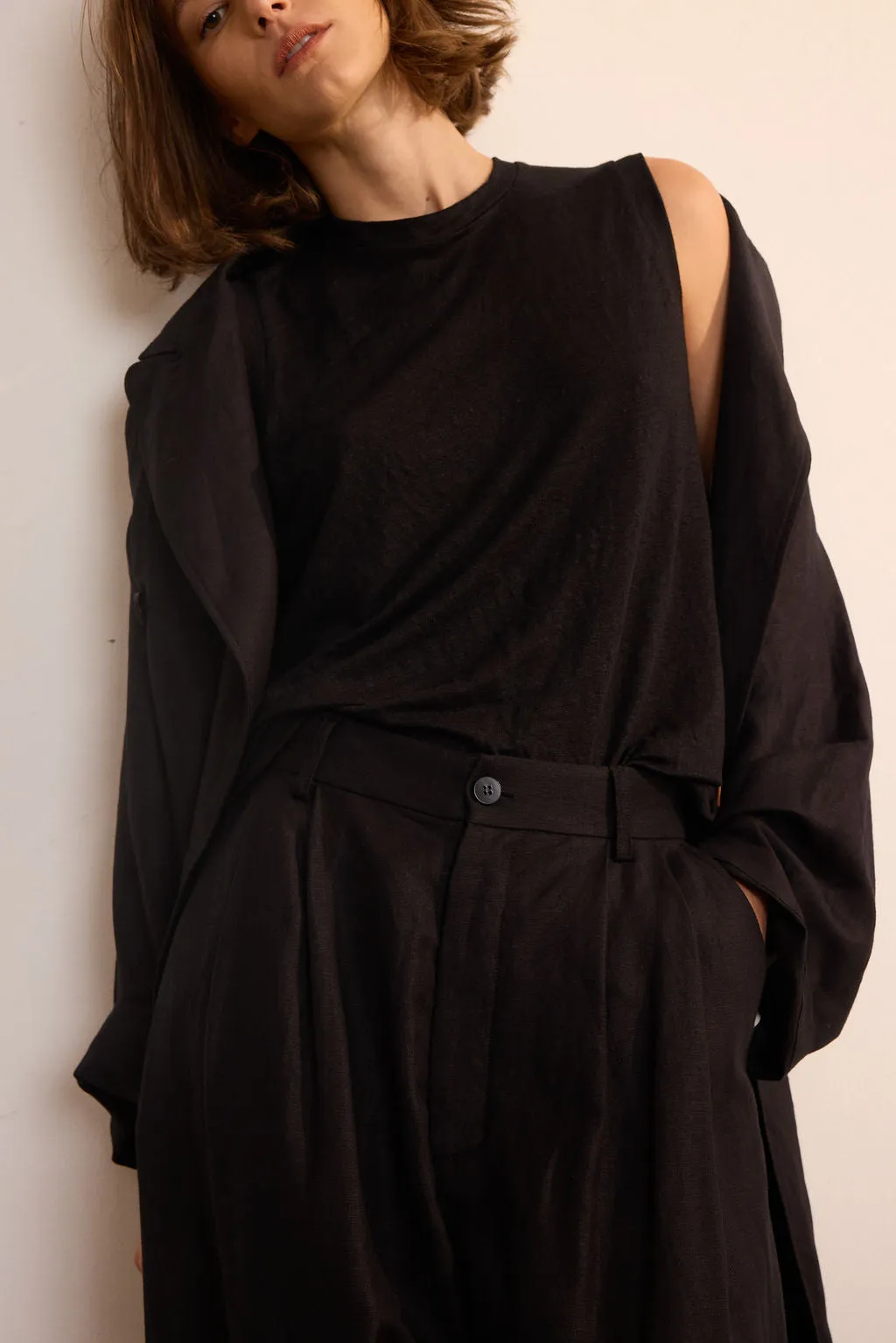 The Muscle Tee Linen in Black sold by Jamie Haller product image thumbnail 4