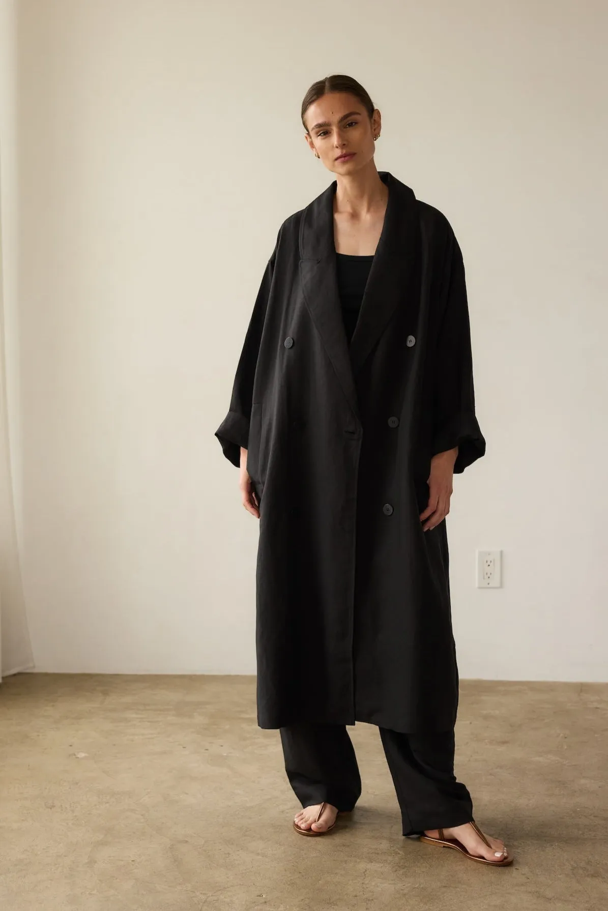 The Linen Baggy Trench Coat in Black sold by Jamie Haller product image thumbnail 4