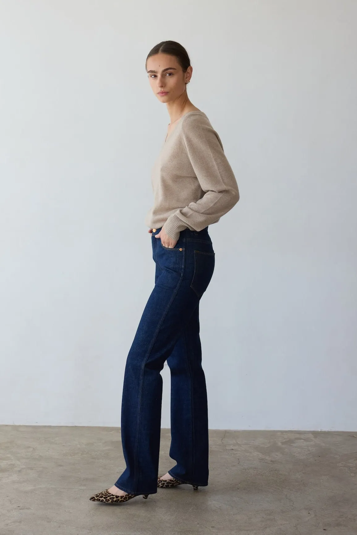 The V Fave Cashmere Sweater in Oatmeal sold by Jamie Haller product image thumbnail 5