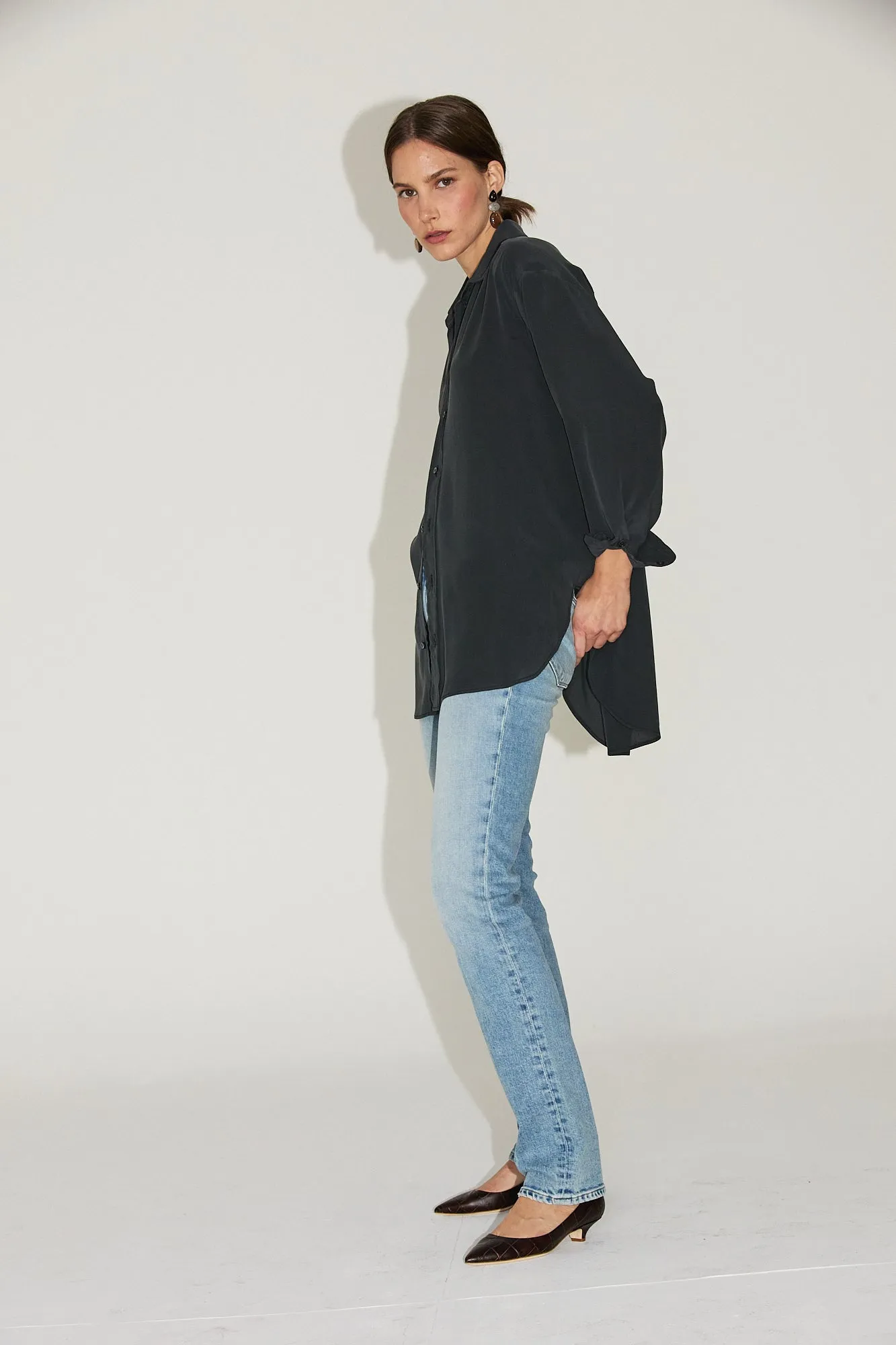 The Slim Stovepipe Jean in Spring Indigo sold by Jamie Haller product image thumbnail 3