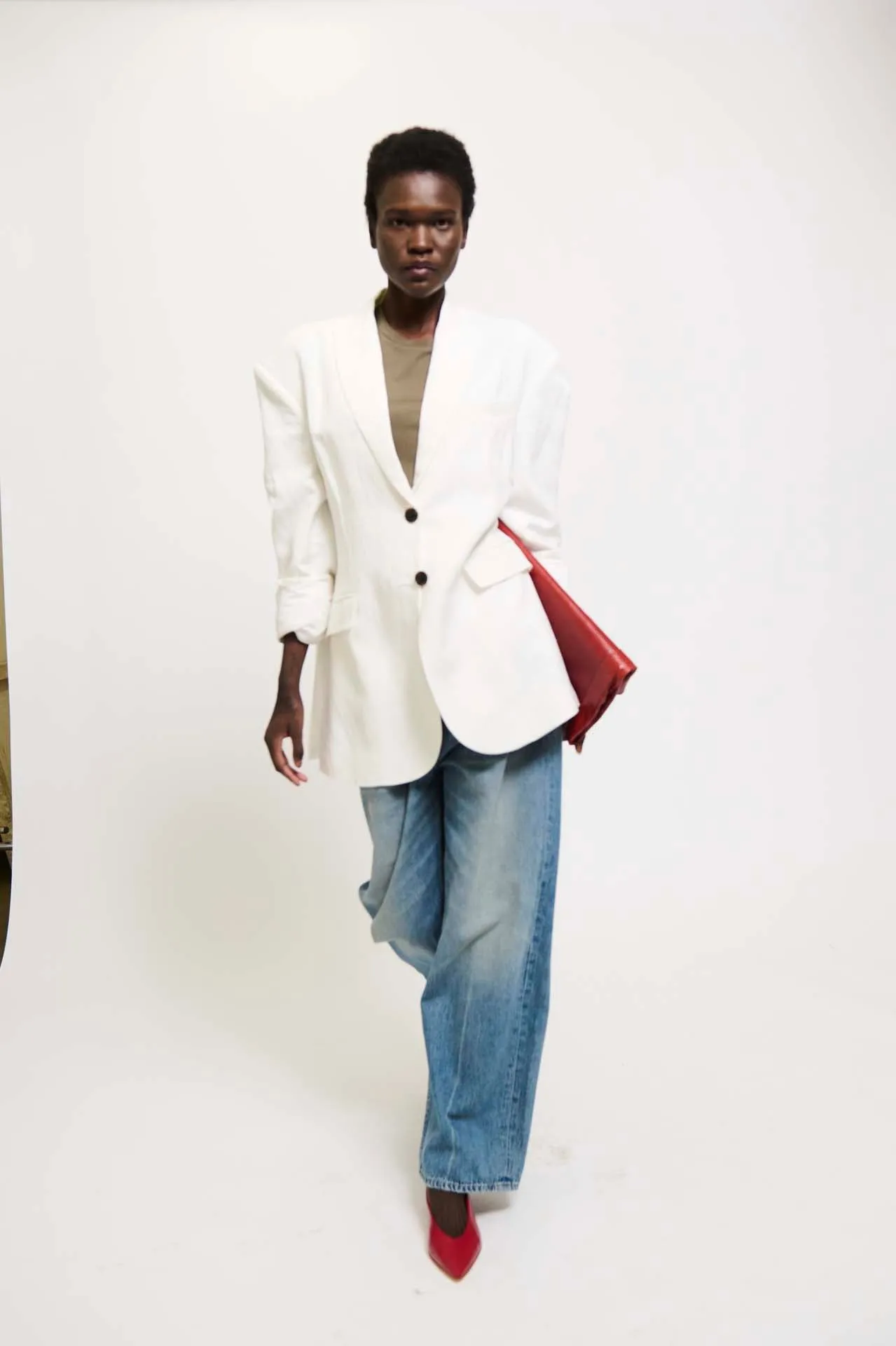 The Linen Oversized Blazer in White sold by Jamie Haller product image thumbnail 4