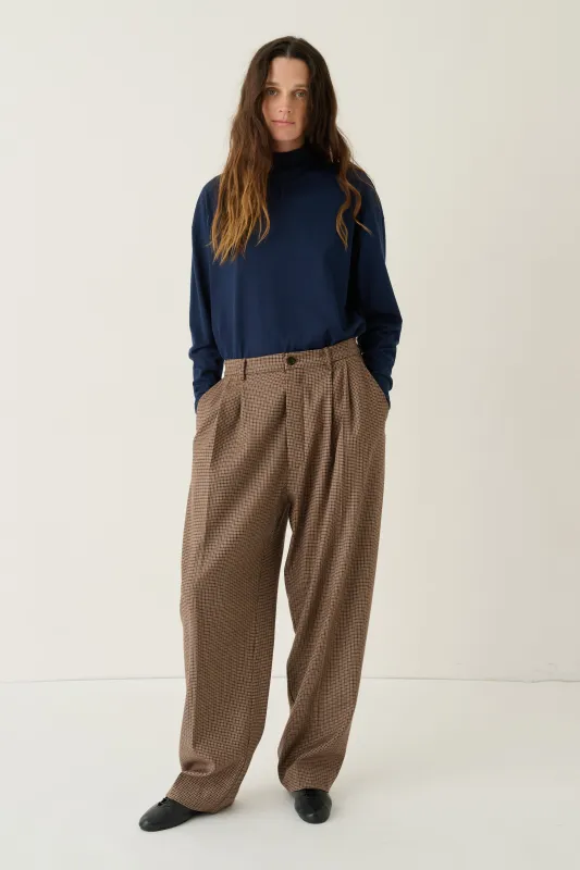 The Tapered Trouser in Houndstooth made by Jamie Haller
