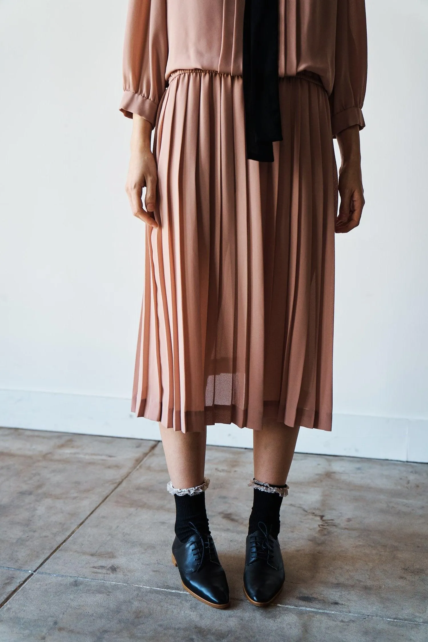 The Oxford in Black Leather sold by Jamie Haller product image thumbnail 4