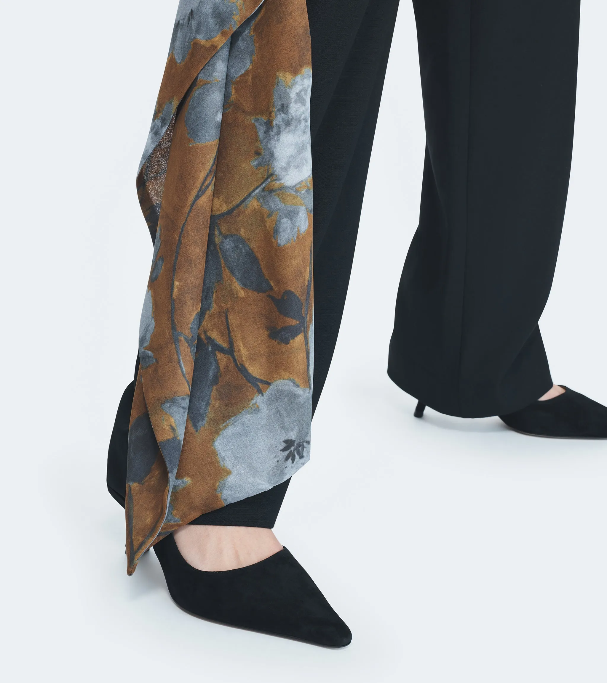 FLORAL SKANT sold by Puppets and Puppets product image thumbnail 2