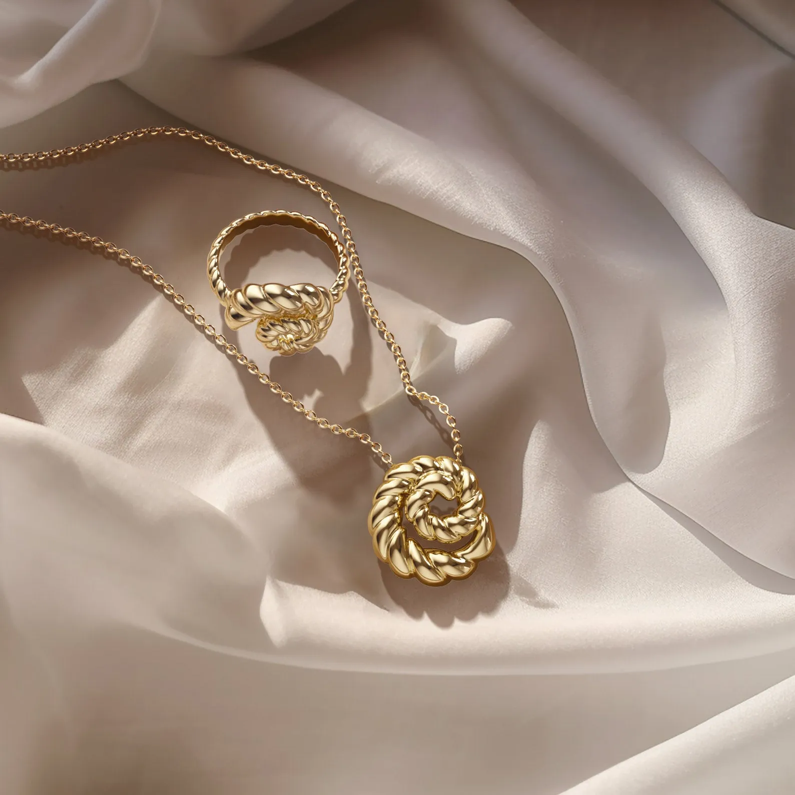 Gold Conch Rope Ring sold by Vanimy Jewelry product image thumbnail 5