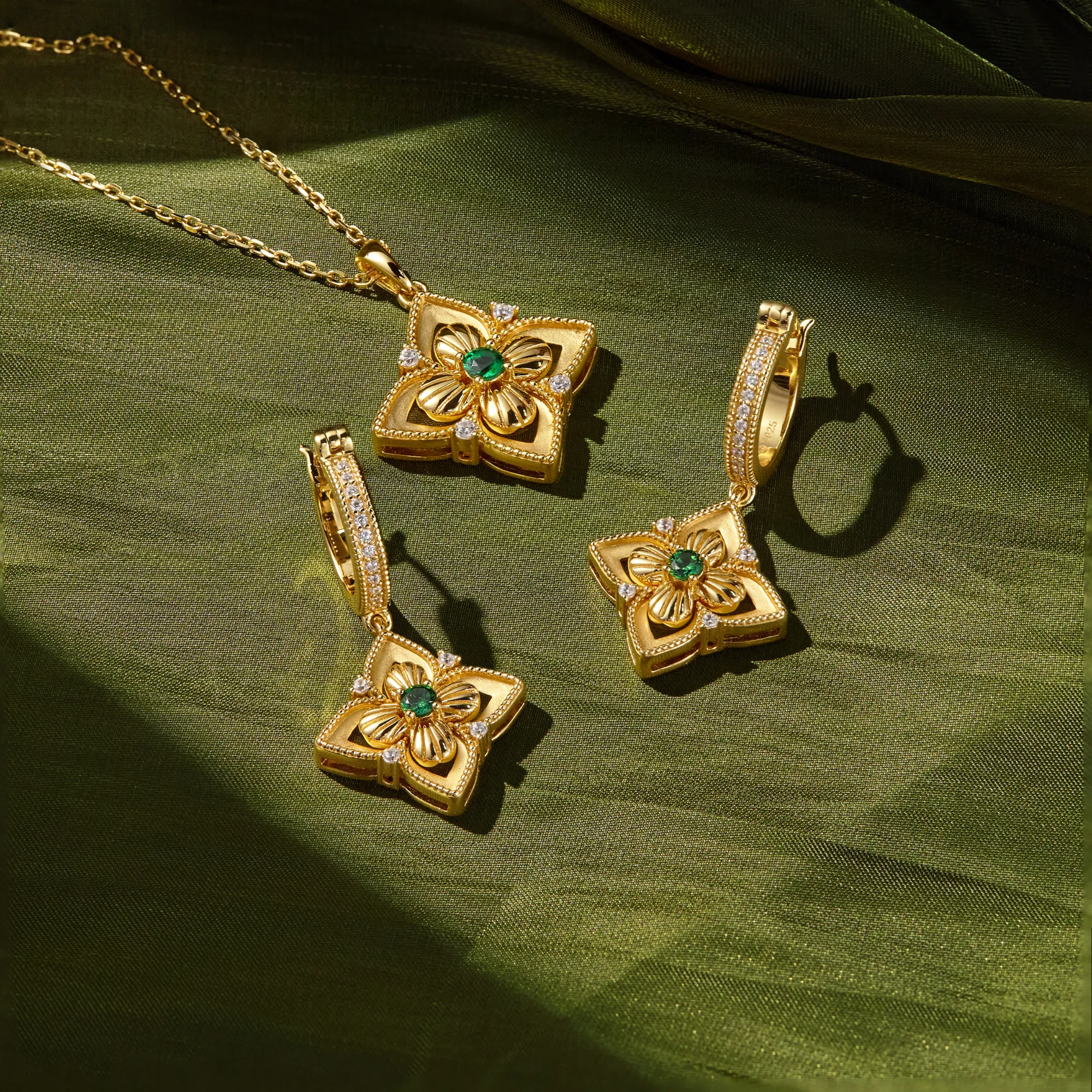 Lucky Radiance Clover Charm Milgrain Pendant Necklace sold by Vanimy Jewelry product image thumbnail 5