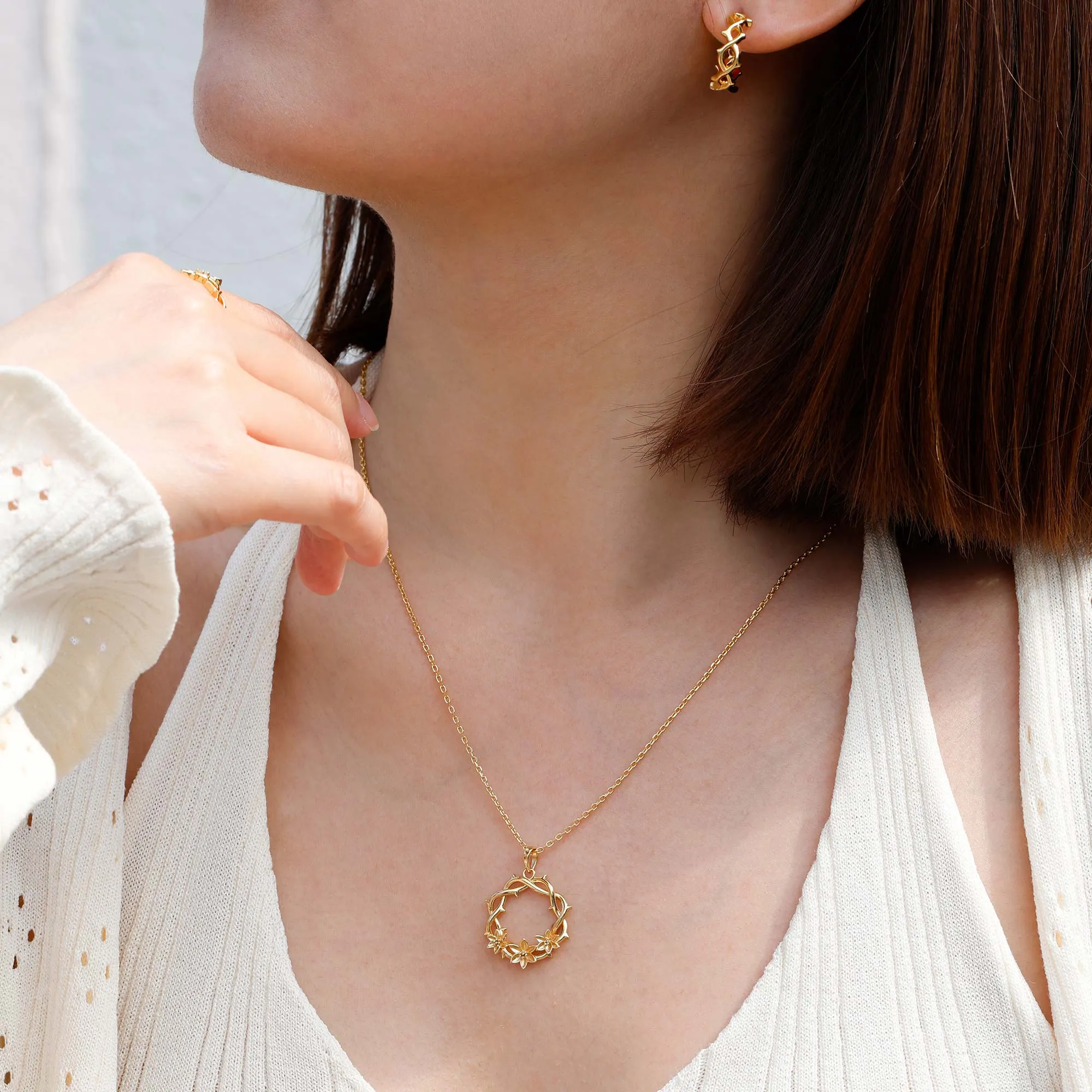 Crown of Thorns Lily Pendant Necklace sold by Vanimy Jewelry product image thumbnail 4