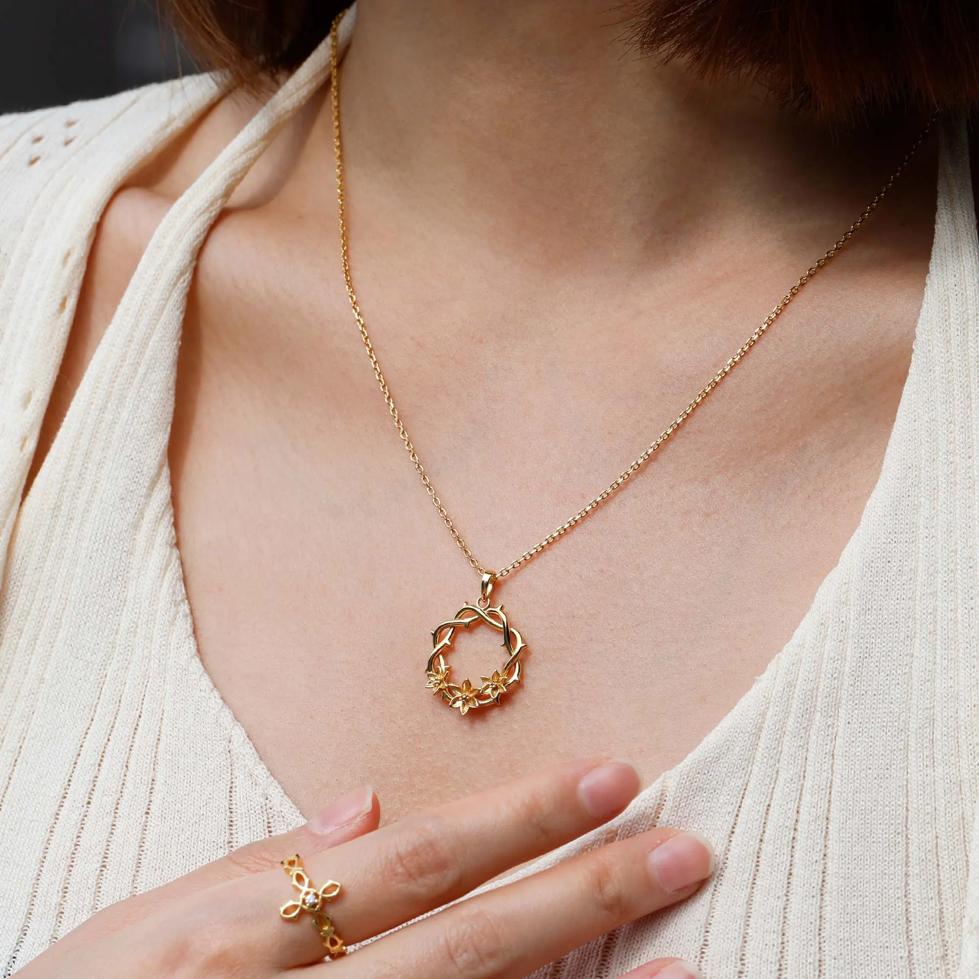 Crown of Thorns Lily Pendant Necklace sold by Vanimy Jewelry product image thumbnail 3