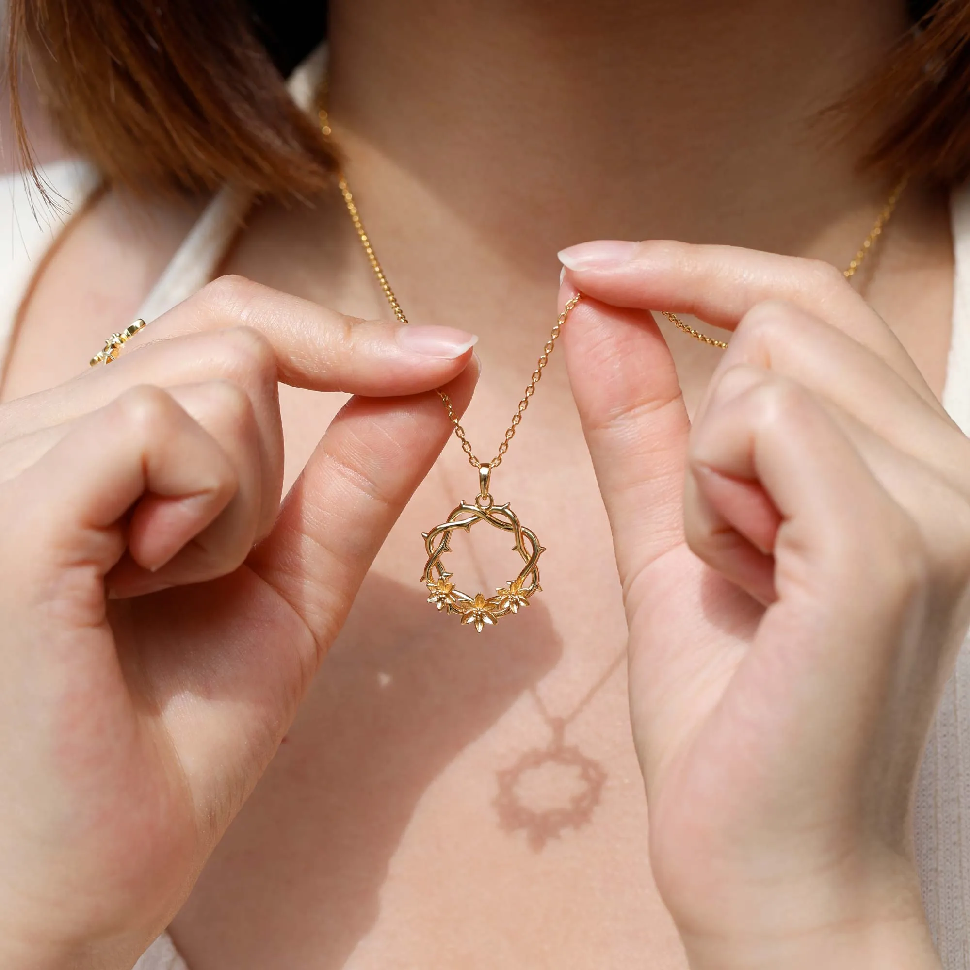 Crown of Thorns Lily Pendant Necklace sold by Vanimy Jewelry product image thumbnail 2