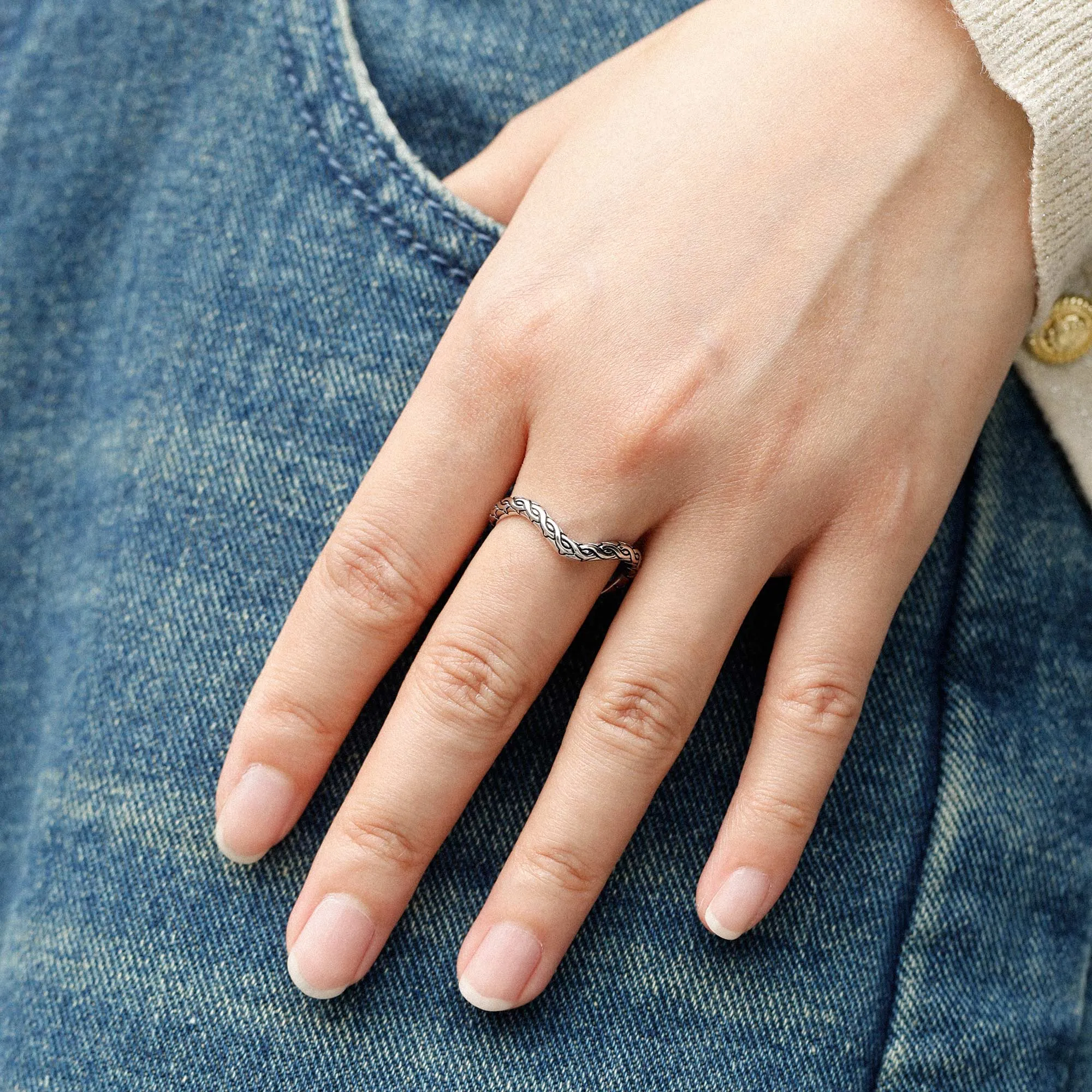 Personalized Crown of Thorns Wavy Enamel Statement Ring sold by Vanimy Jewelry product image thumbnail 3