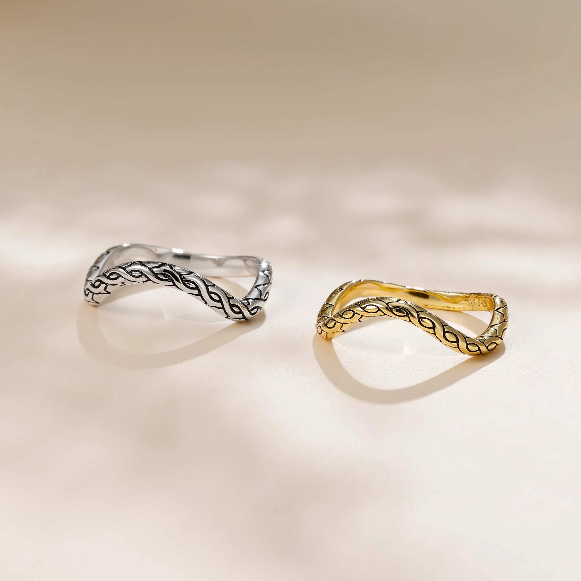 Crown of Thorns Wavy Enamel Statement Ring sold by Vanimy Jewelry product image thumbnail 3