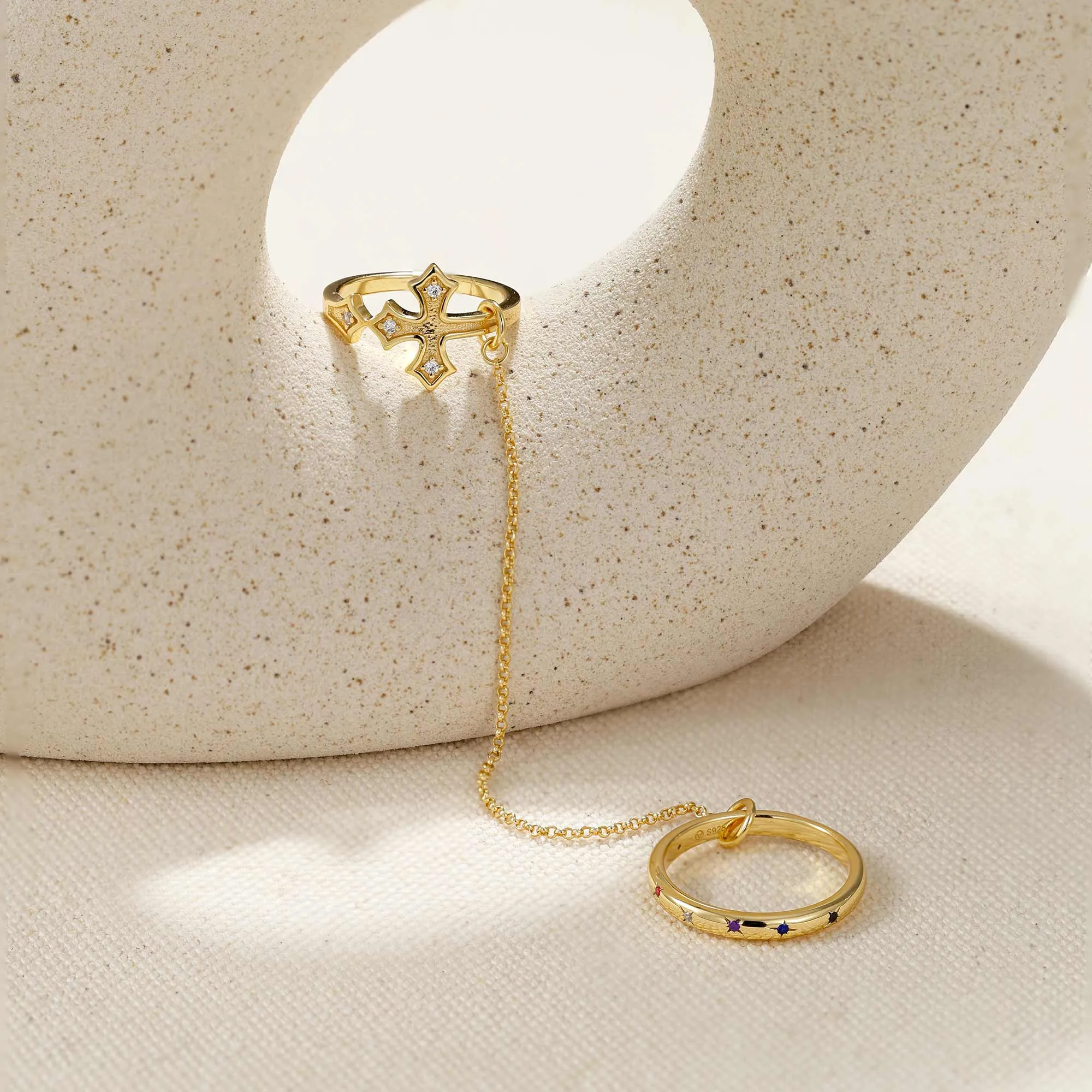 Radiance Within Cross Chain Ring sold by Vanimy Jewelry product image thumbnail 3