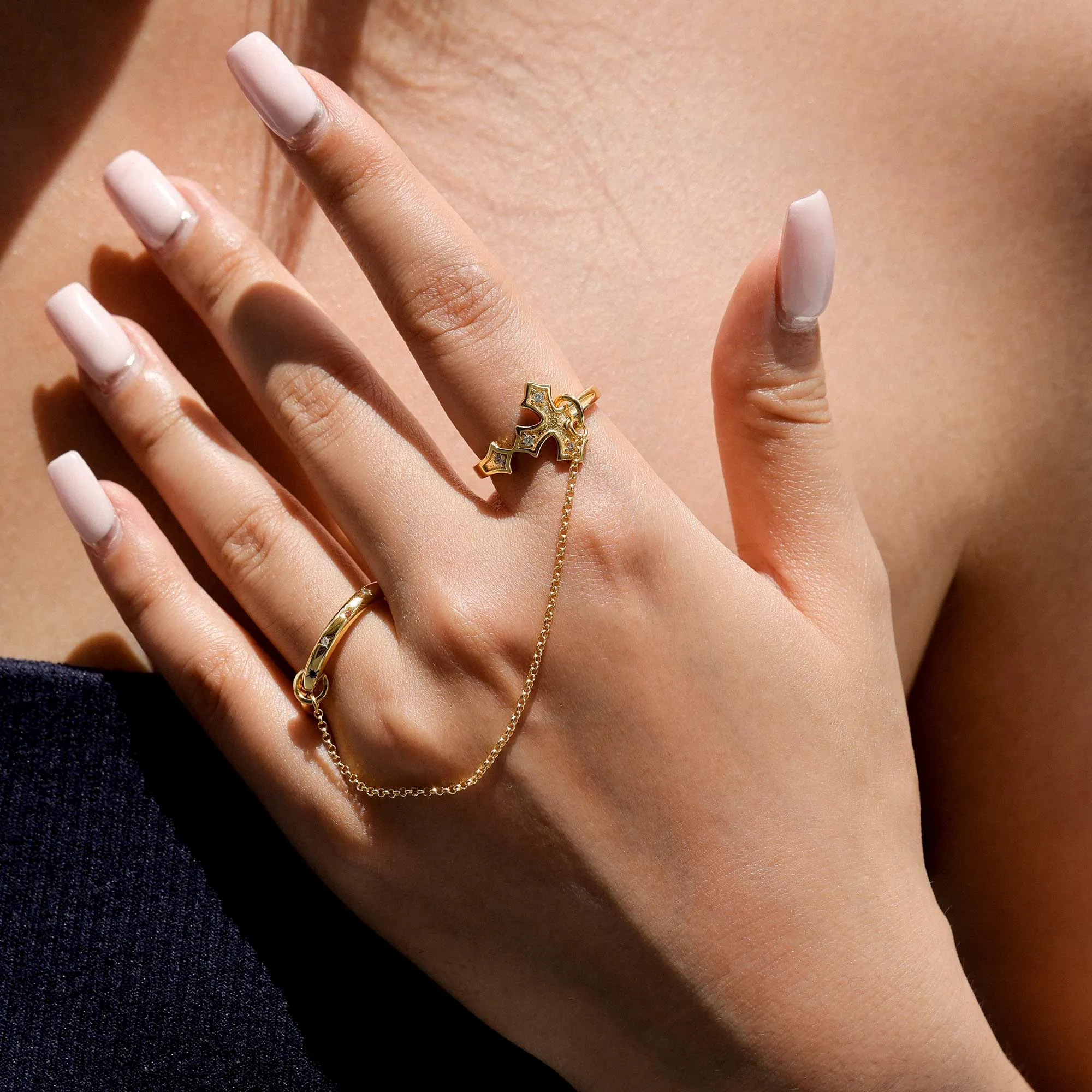 Radiance Within Cross Chain Ring sold by Vanimy Jewelry product image thumbnail 2