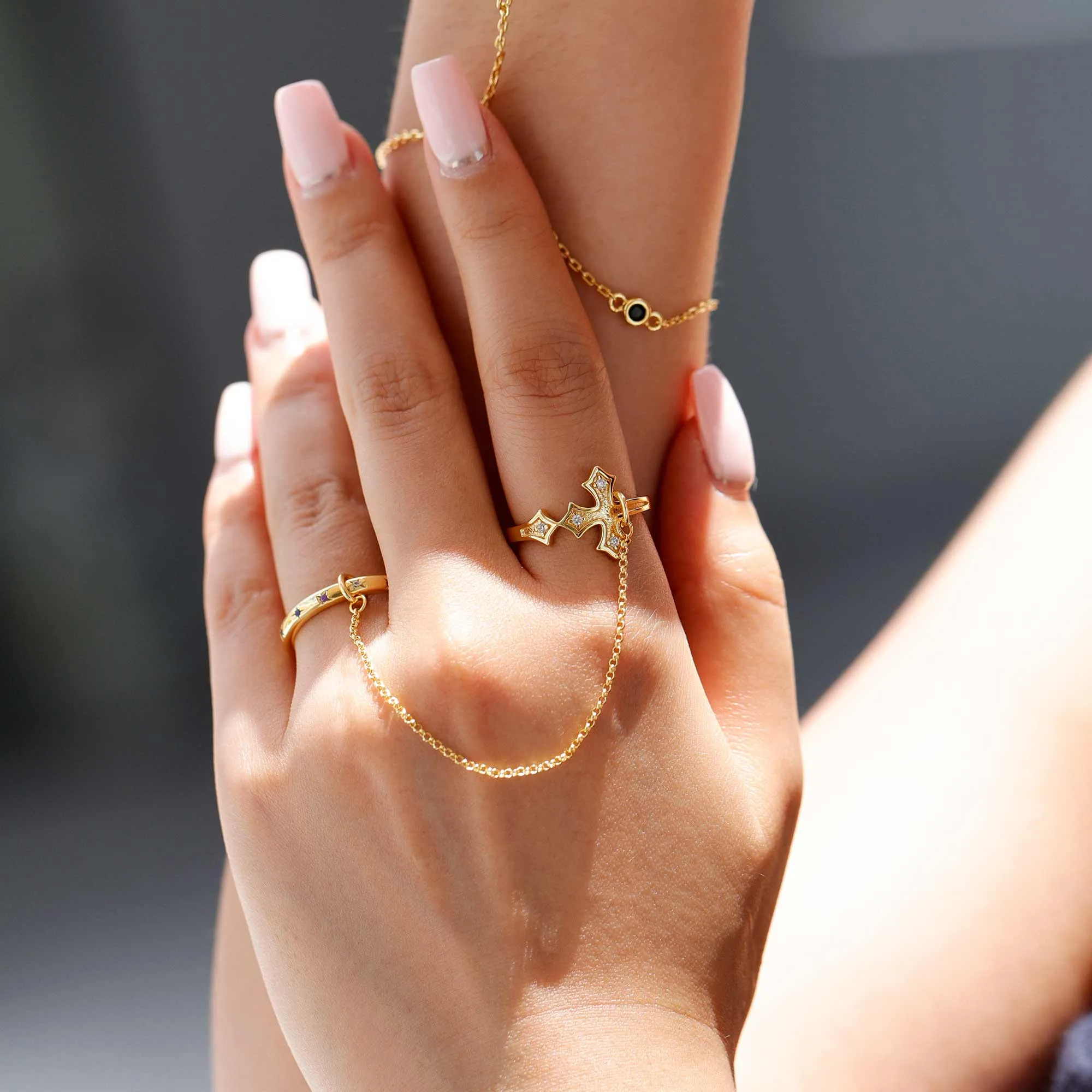 Radiance Within Cross Chain Ring sold by Vanimy Jewelry product image thumbnail 4