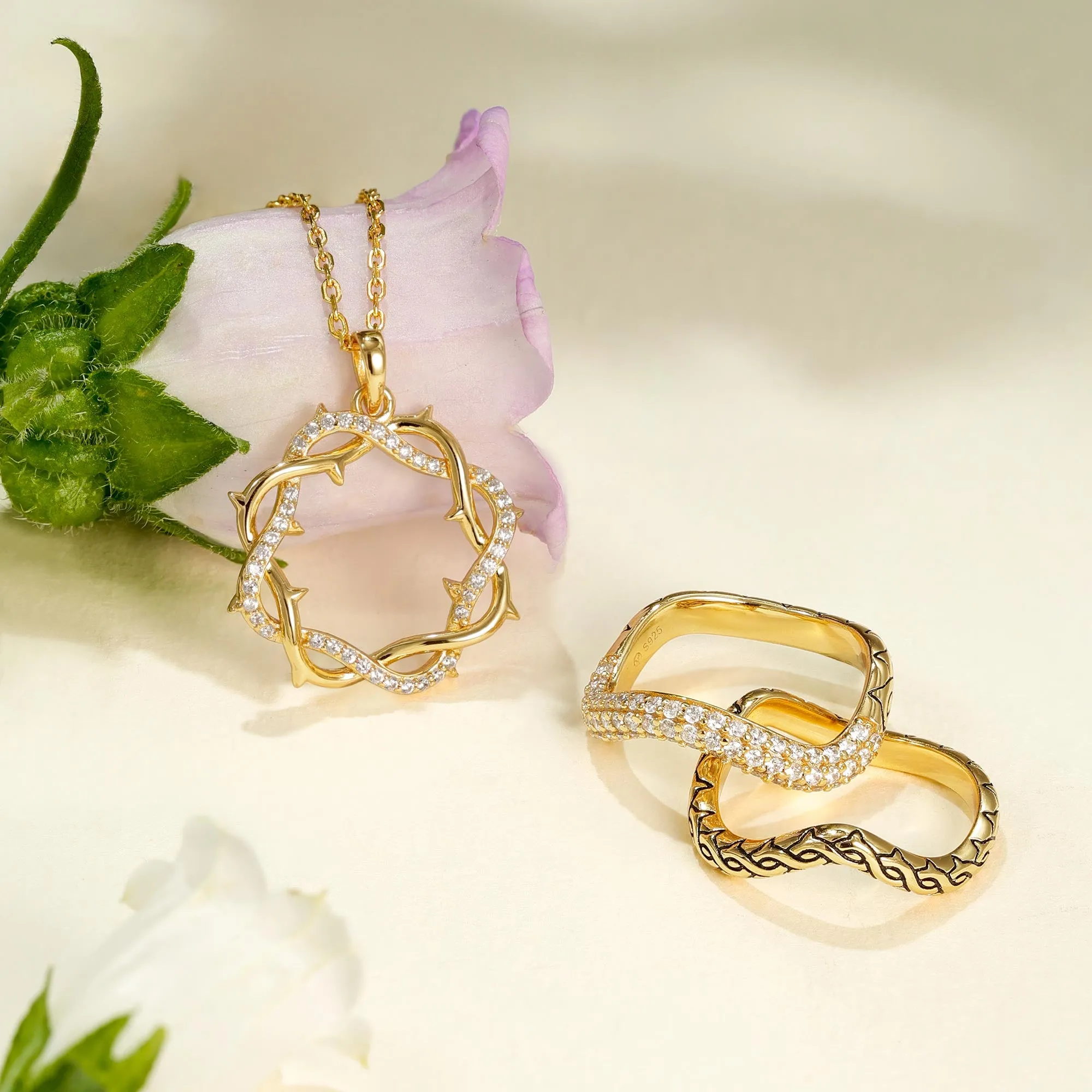 Pavé Wavy Enamel Stacking Ring sold by Vanimy Jewelry product image thumbnail 4