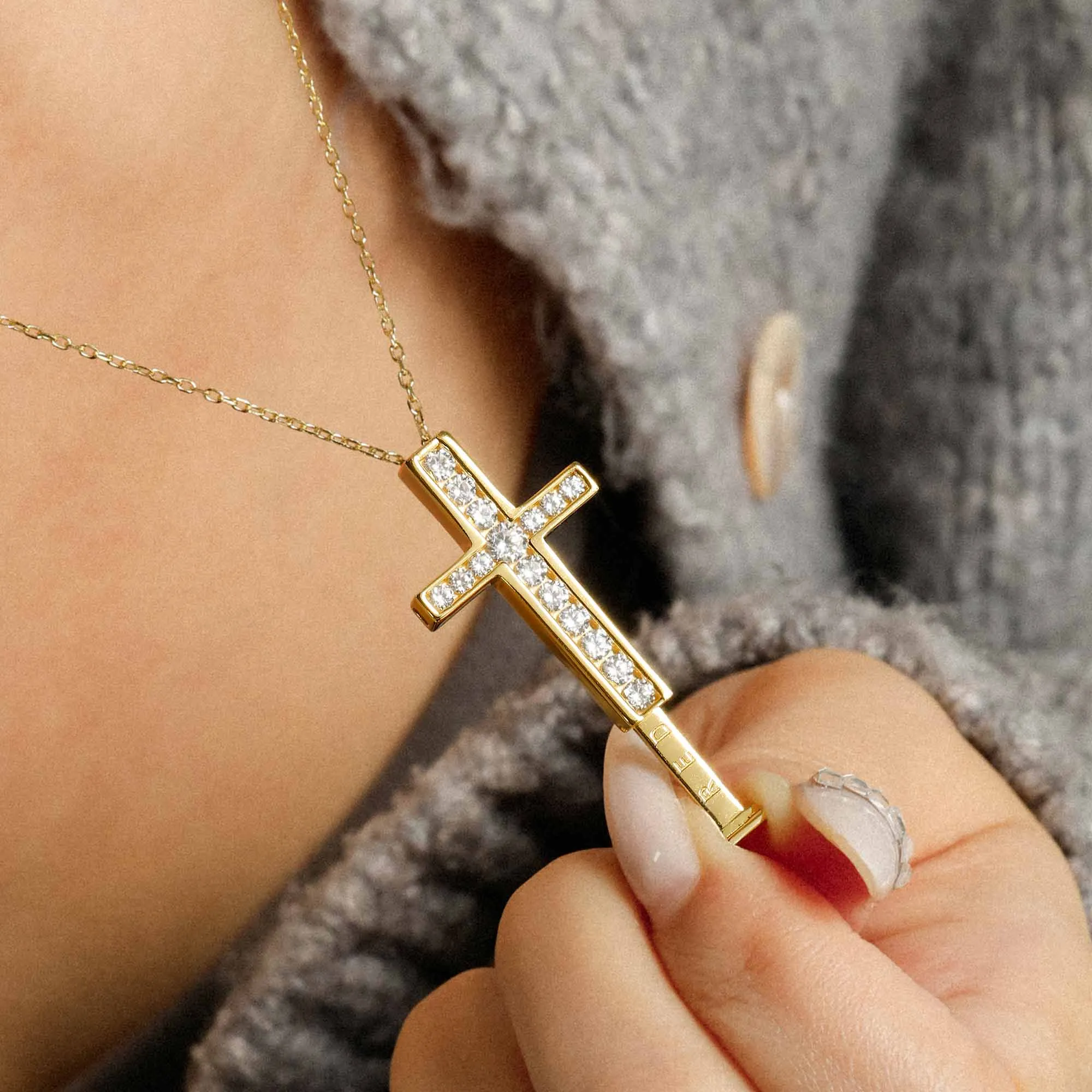 Anastasia Personalized Hidden Message Pavé Cross Necklace sold by Vanimy Jewelry product image thumbnail 2