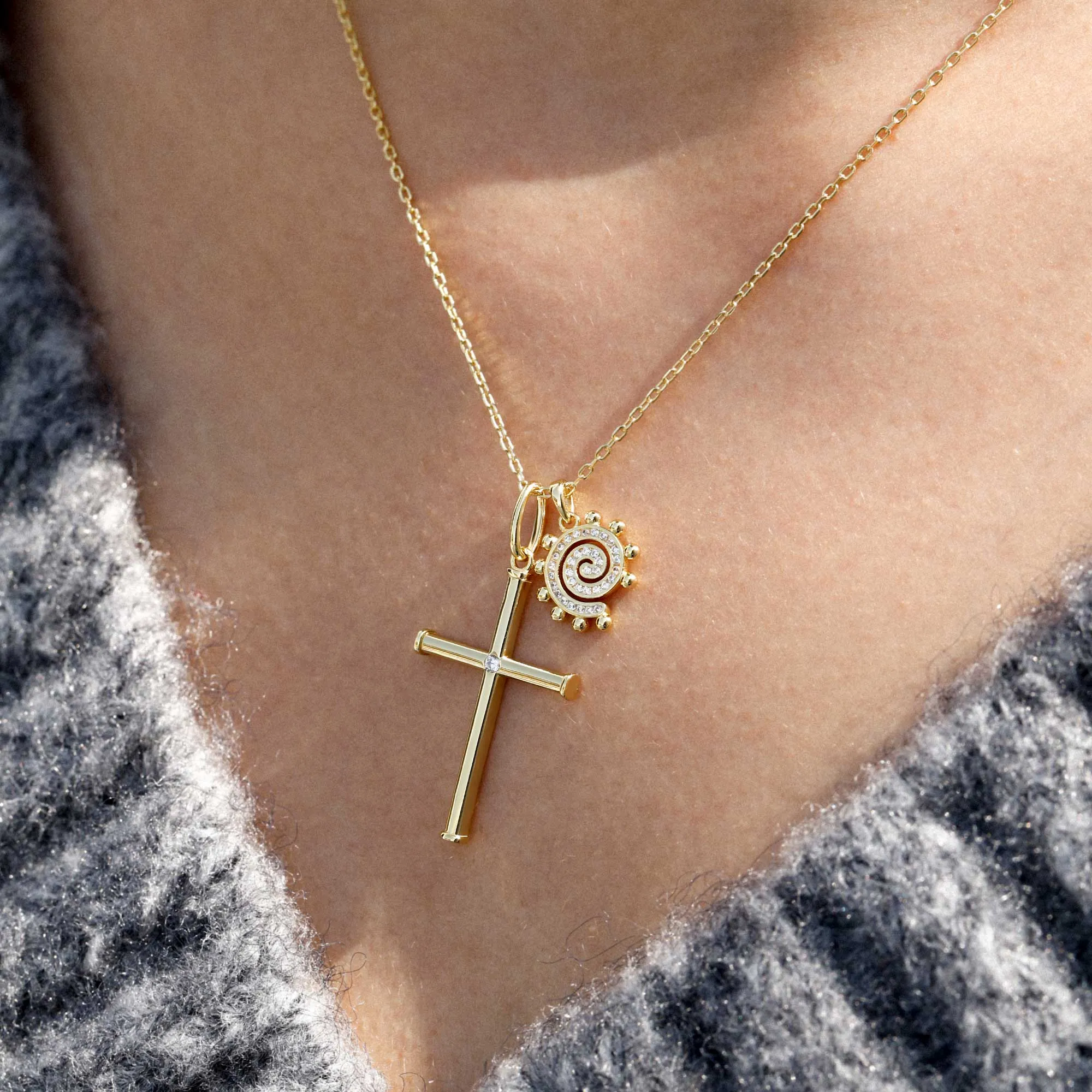 Radiant Light Cross Necklace sold by Vanimy Jewelry product image thumbnail 4