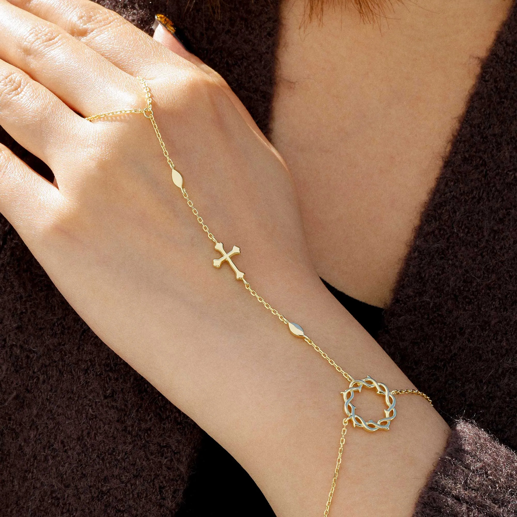 Crown of Thorns Cross Hand Chain sold by Vanimy Jewelry product image thumbnail 2