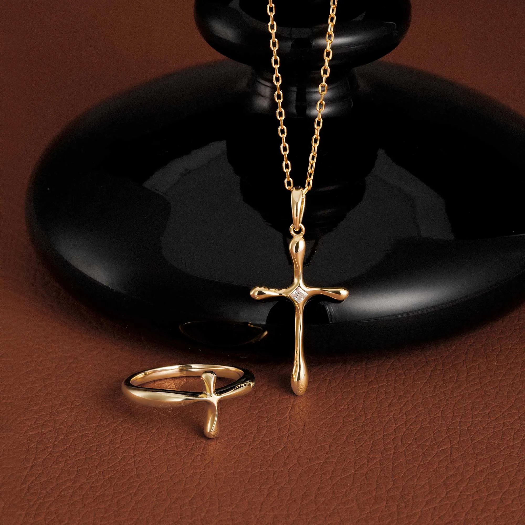 Fluid Cross Ring sold by Vanimy Jewelry product image thumbnail 4