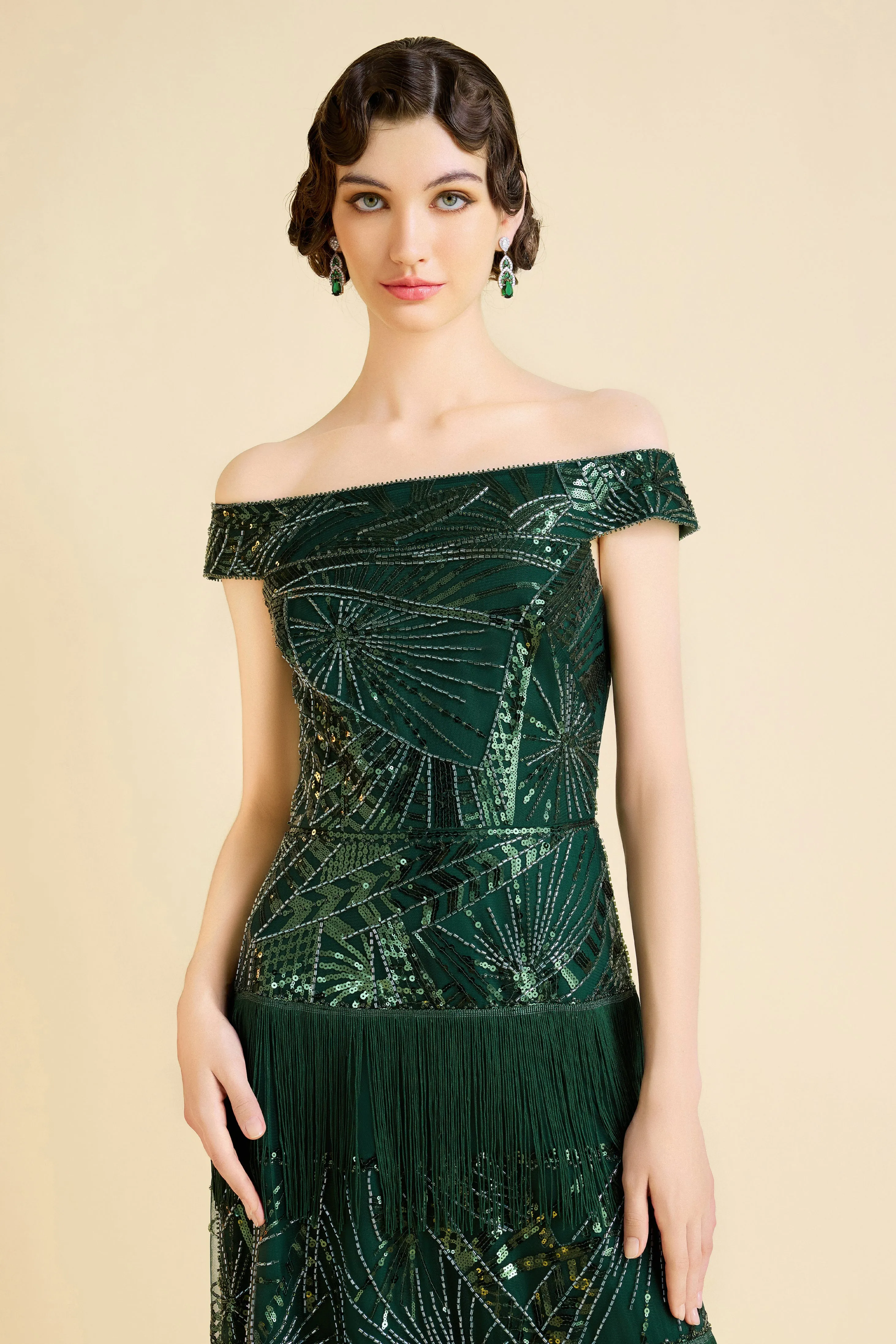 Geometric Embroidery Single Shoulder Evening Gown sold by BABEYOND product image thumbnail 4