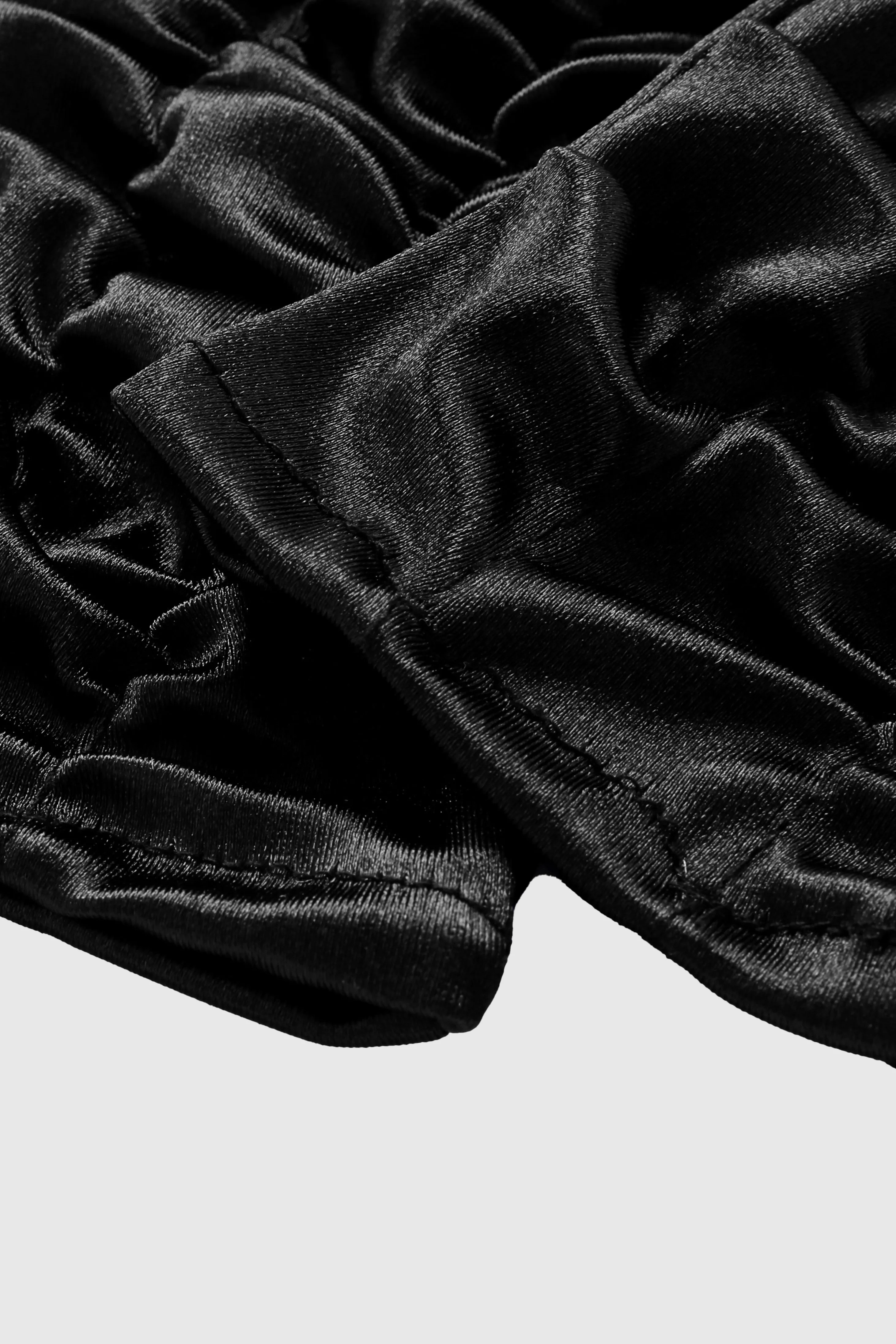 20.5" Wave Pleated Satin Stretchy Gloves sold by BABEYOND product image thumbnail 2