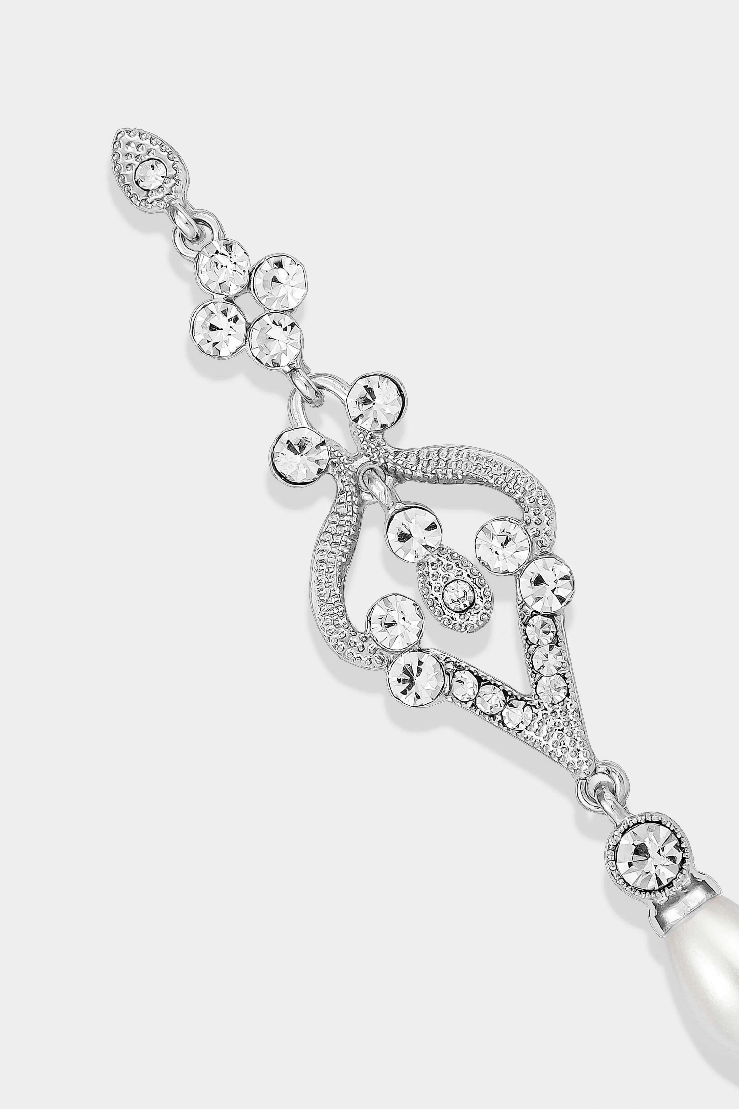 Elegant Retro Crystal Embellished Earrings sold by BABEYOND product image thumbnail 5