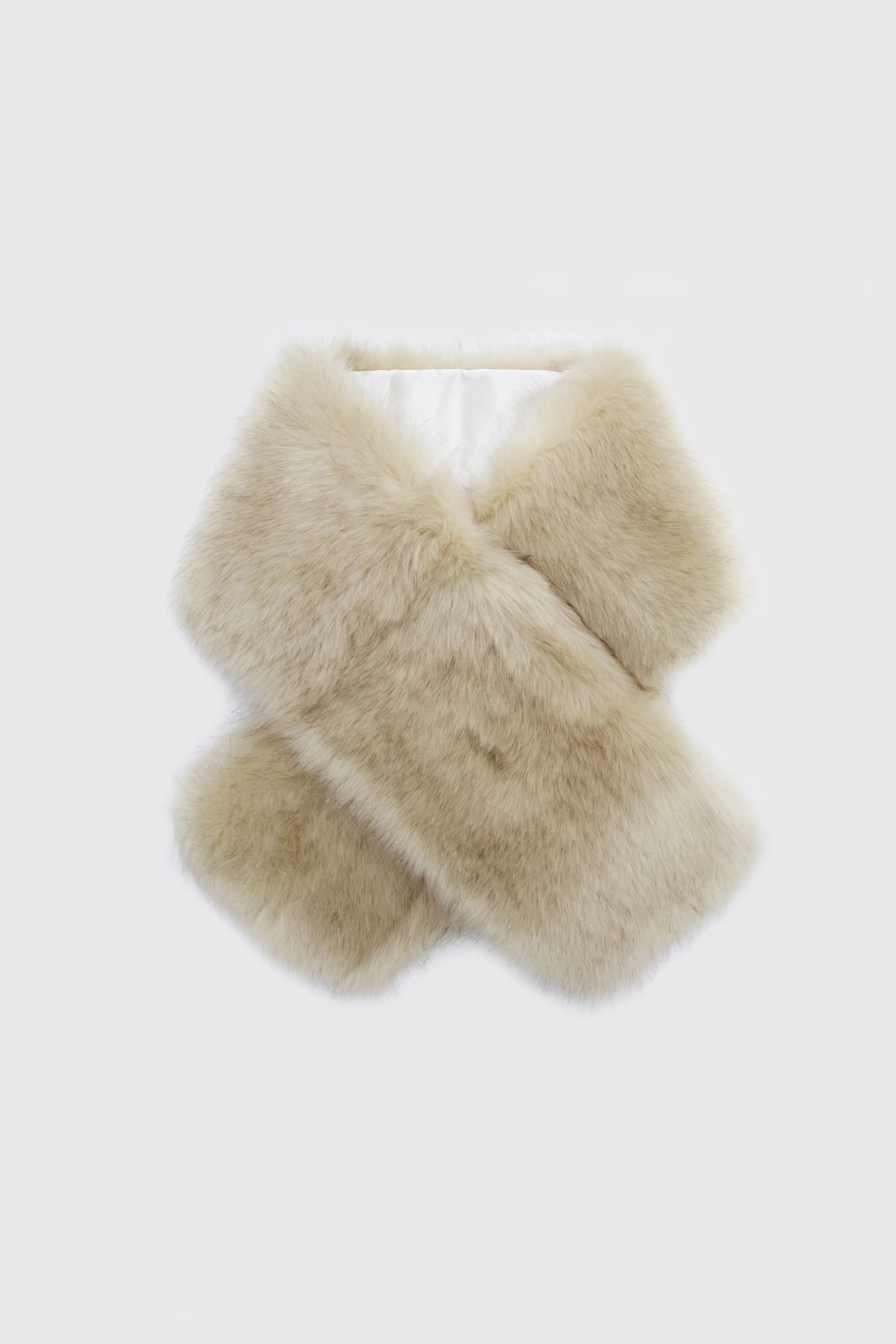 66.9" Faux Fur Shoulder Collar Scarf sold by BABEYOND product image thumbnail 5