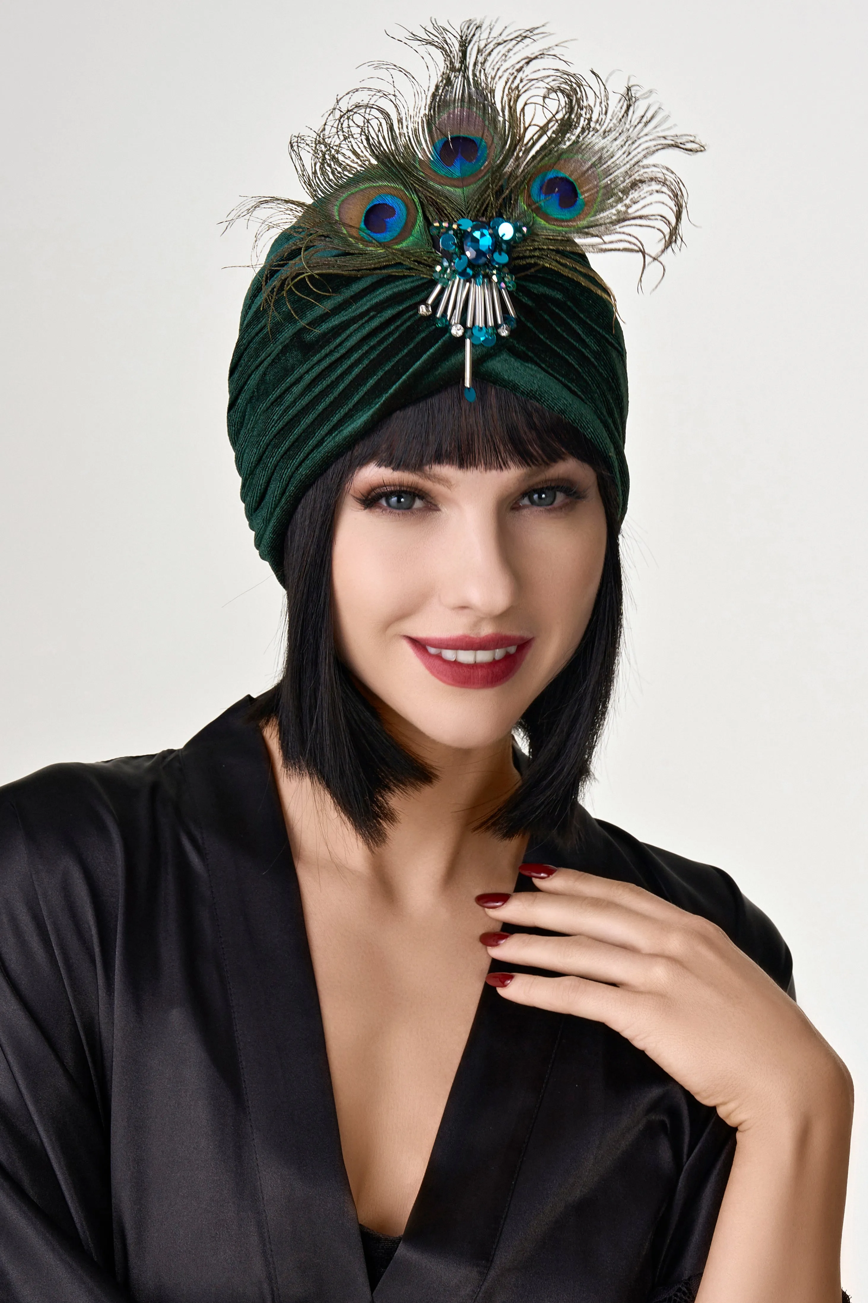 1920s Peacock Sequin Turban Hat sold by BABEYOND product image thumbnail 2