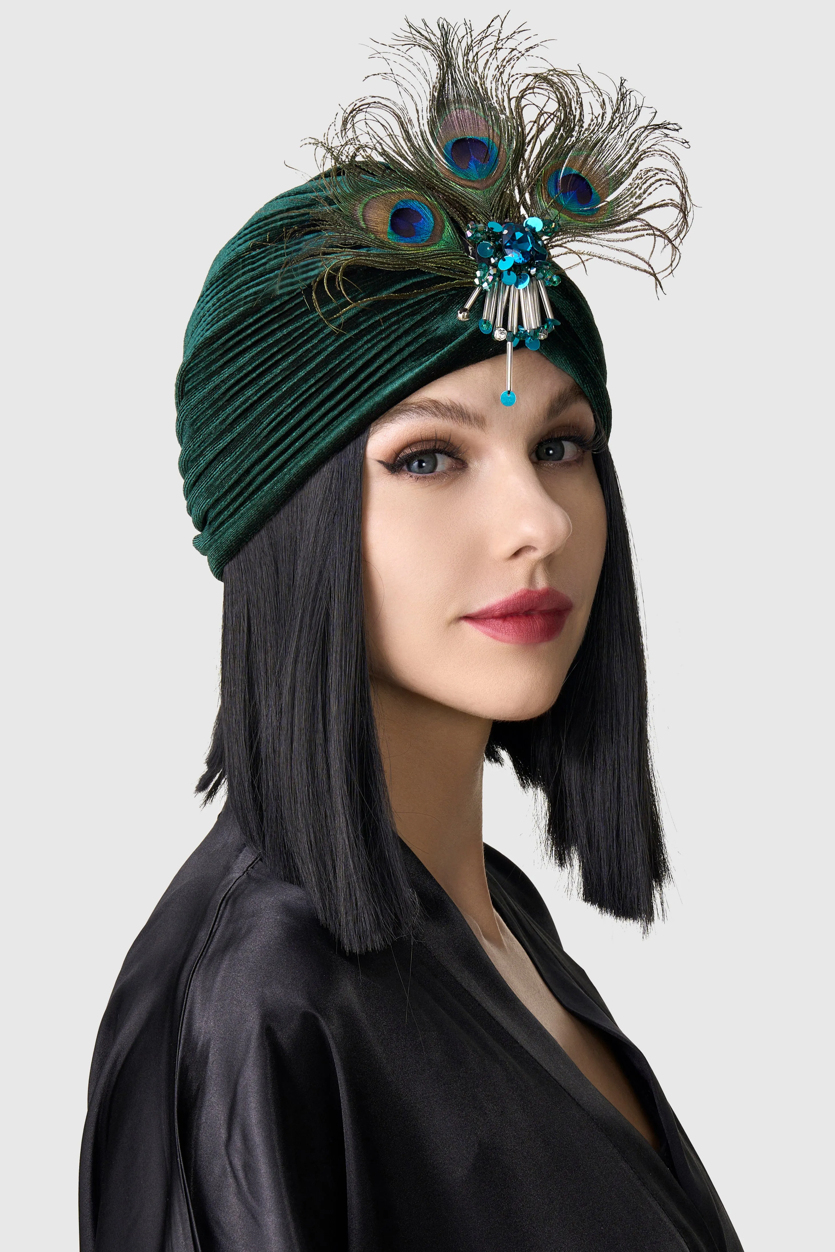 1920s Peacock Sequin Turban Hat sold by BABEYOND product image thumbnail 3