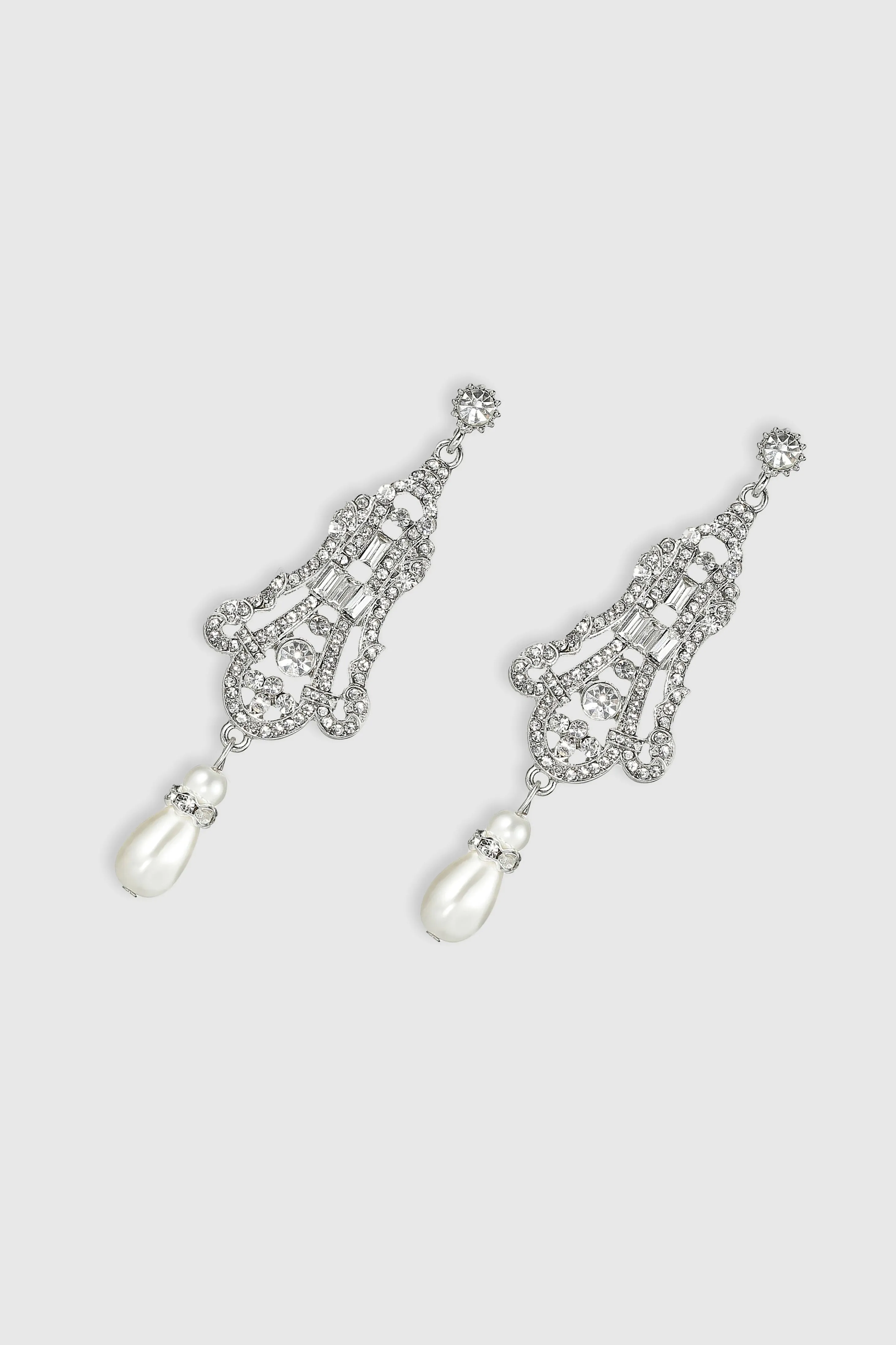 Art Deco Vintage Crystal Earrings sold by BABEYOND product image thumbnail 3