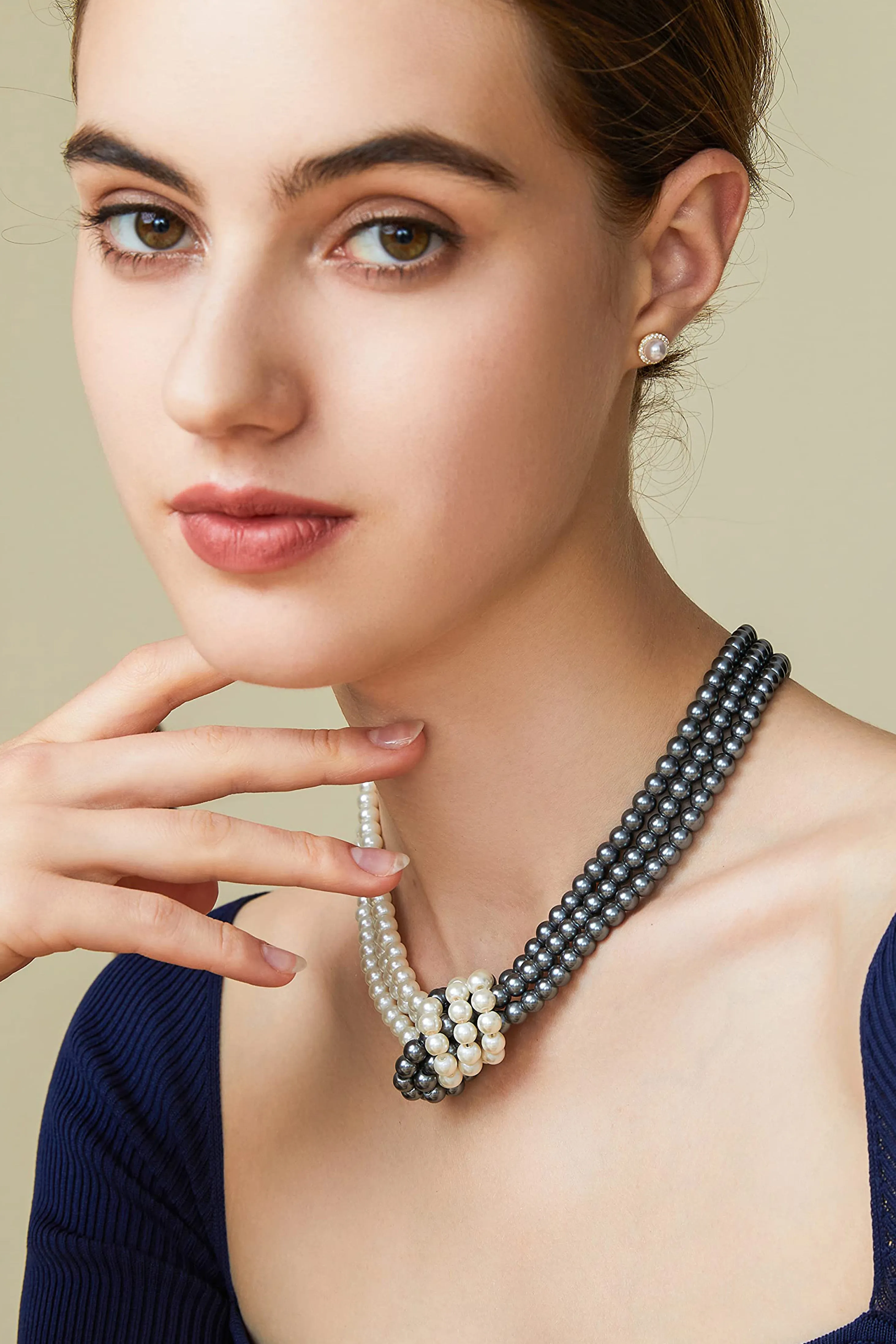 Unique Gatsby Knotted Pearl Necklace sold by BABEYOND product image thumbnail 2