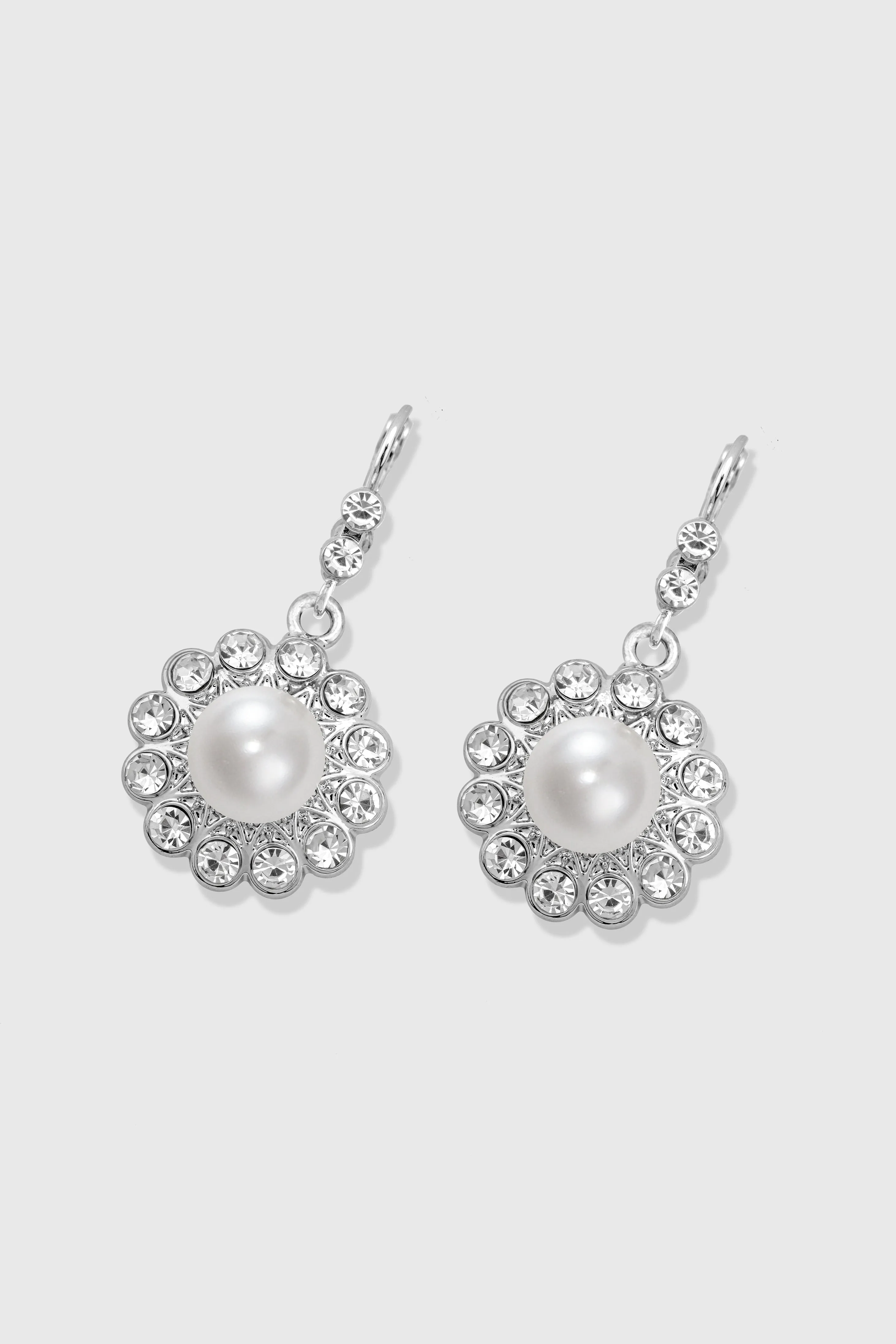 Classic Round Pearl Gatsby Earrings sold by BABEYOND product image thumbnail 3
