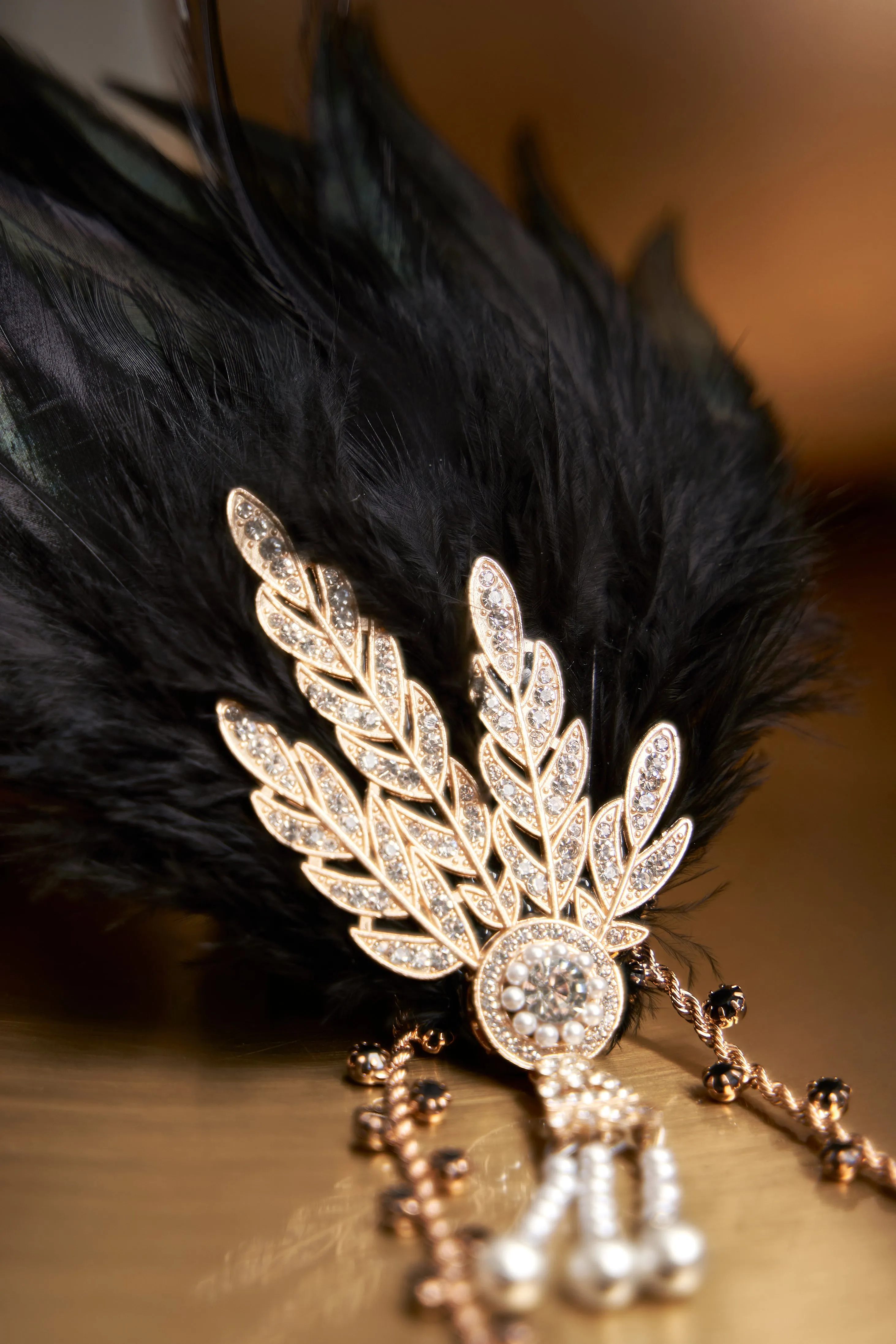 Retro Feather Gatsby Headband sold by BABEYOND product image thumbnail 4