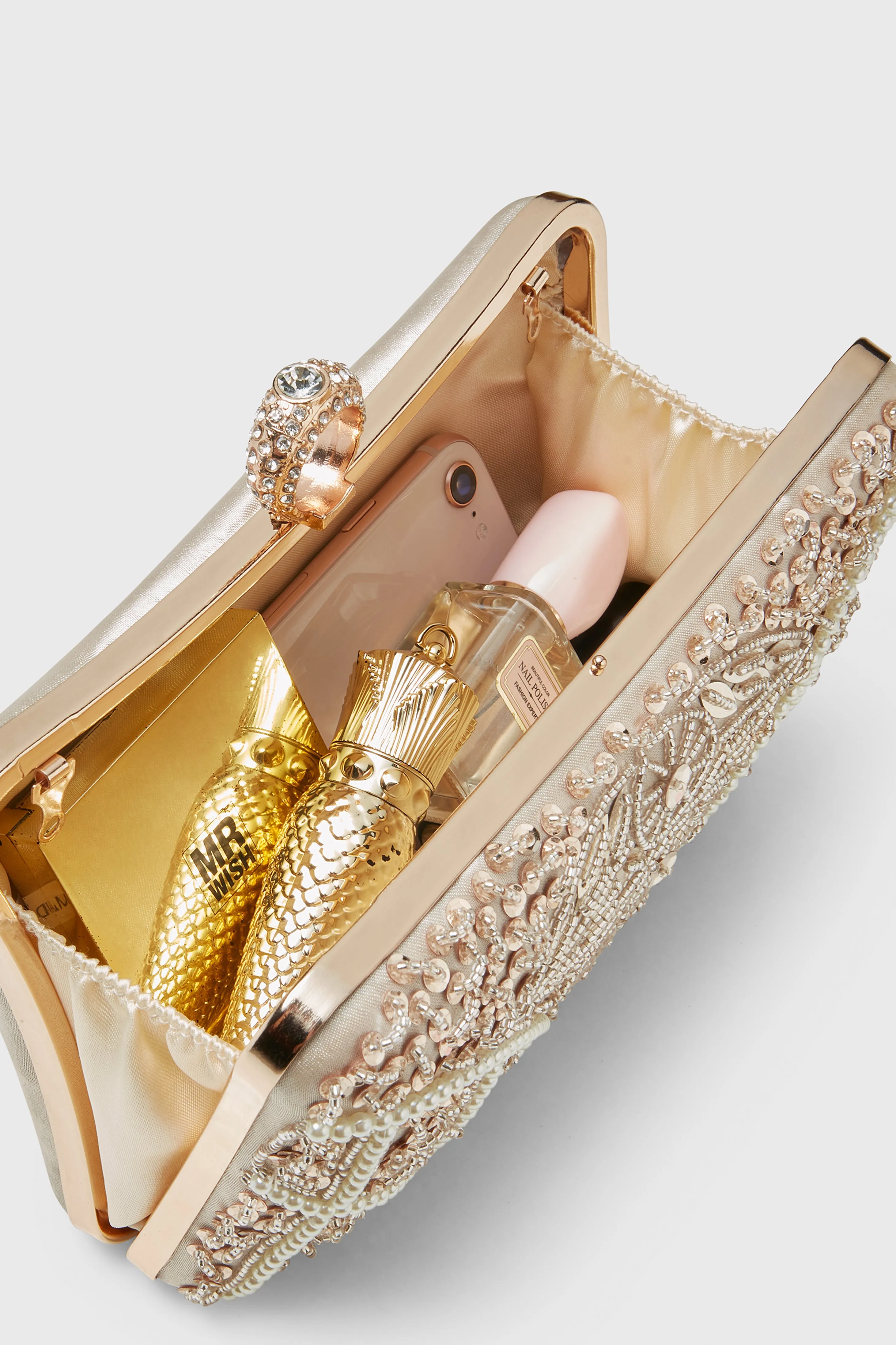 Retro Beaded Sequin Clutch Purse sold by BABEYOND product image thumbnail 3