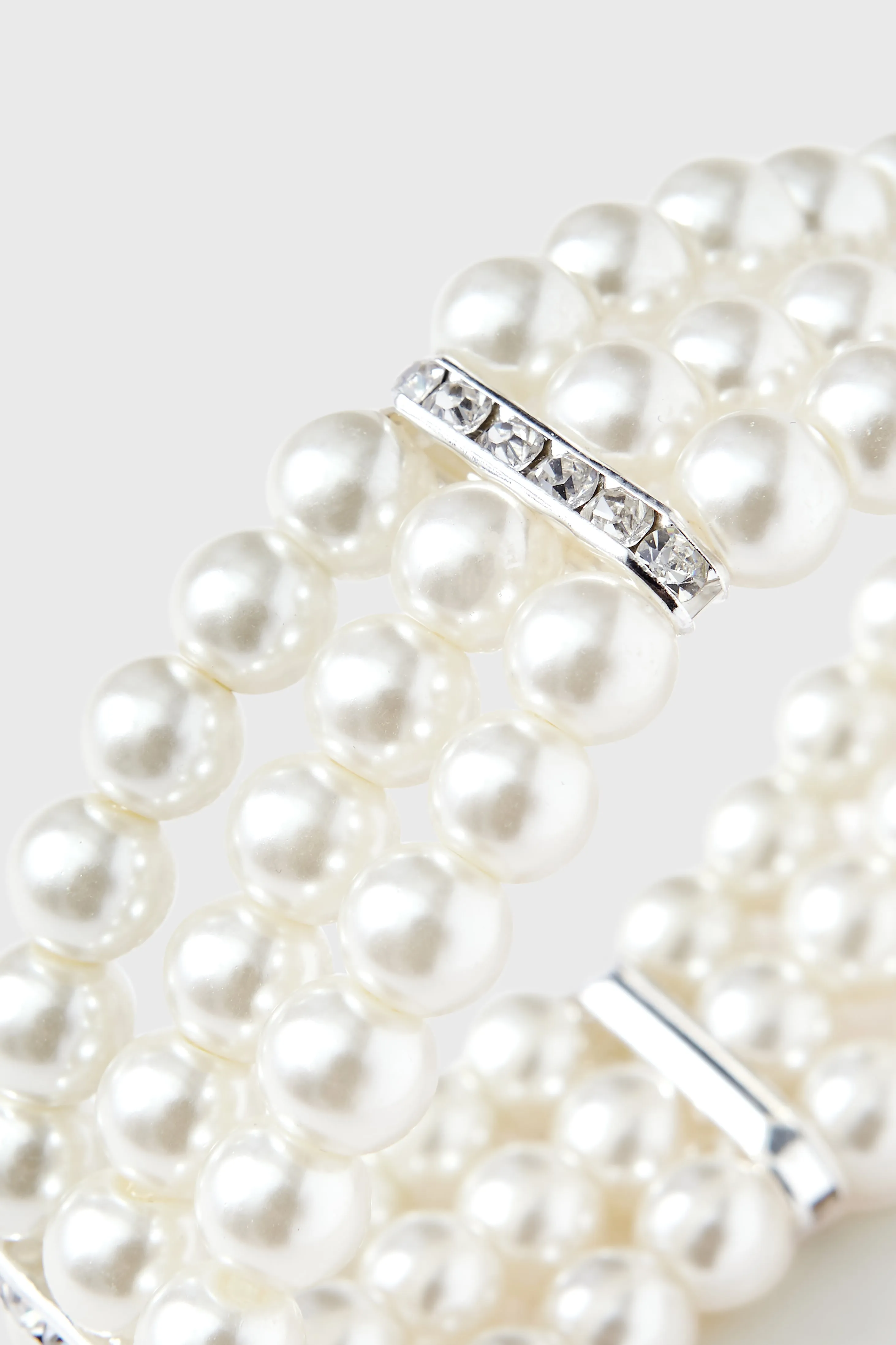 Classic Strands Gatsby Pearl Bracelet sold by BABEYOND product image thumbnail 2