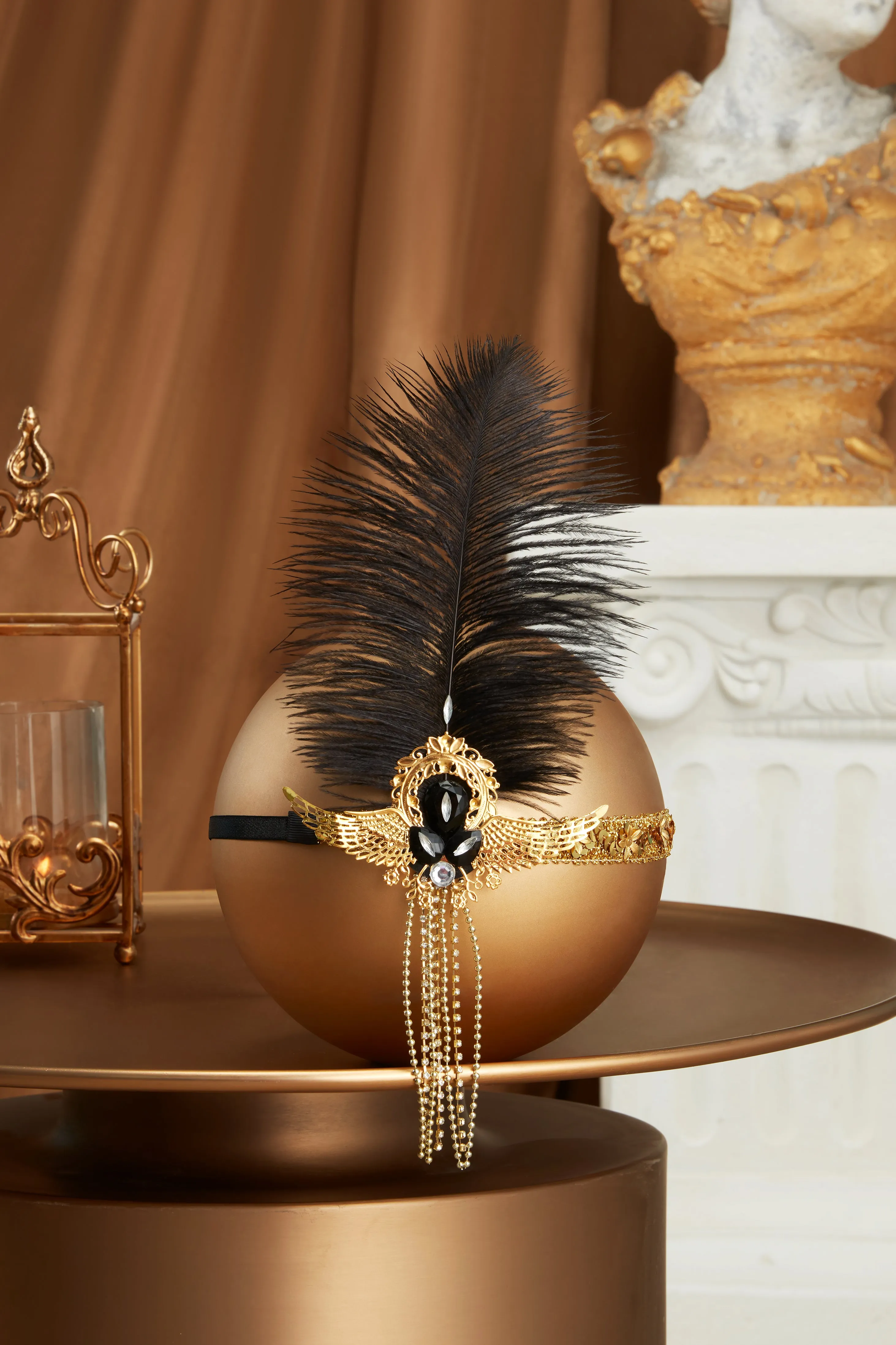 Vintage Sequin Chain Ostrich Headdress sold by BABEYOND product image thumbnail 3