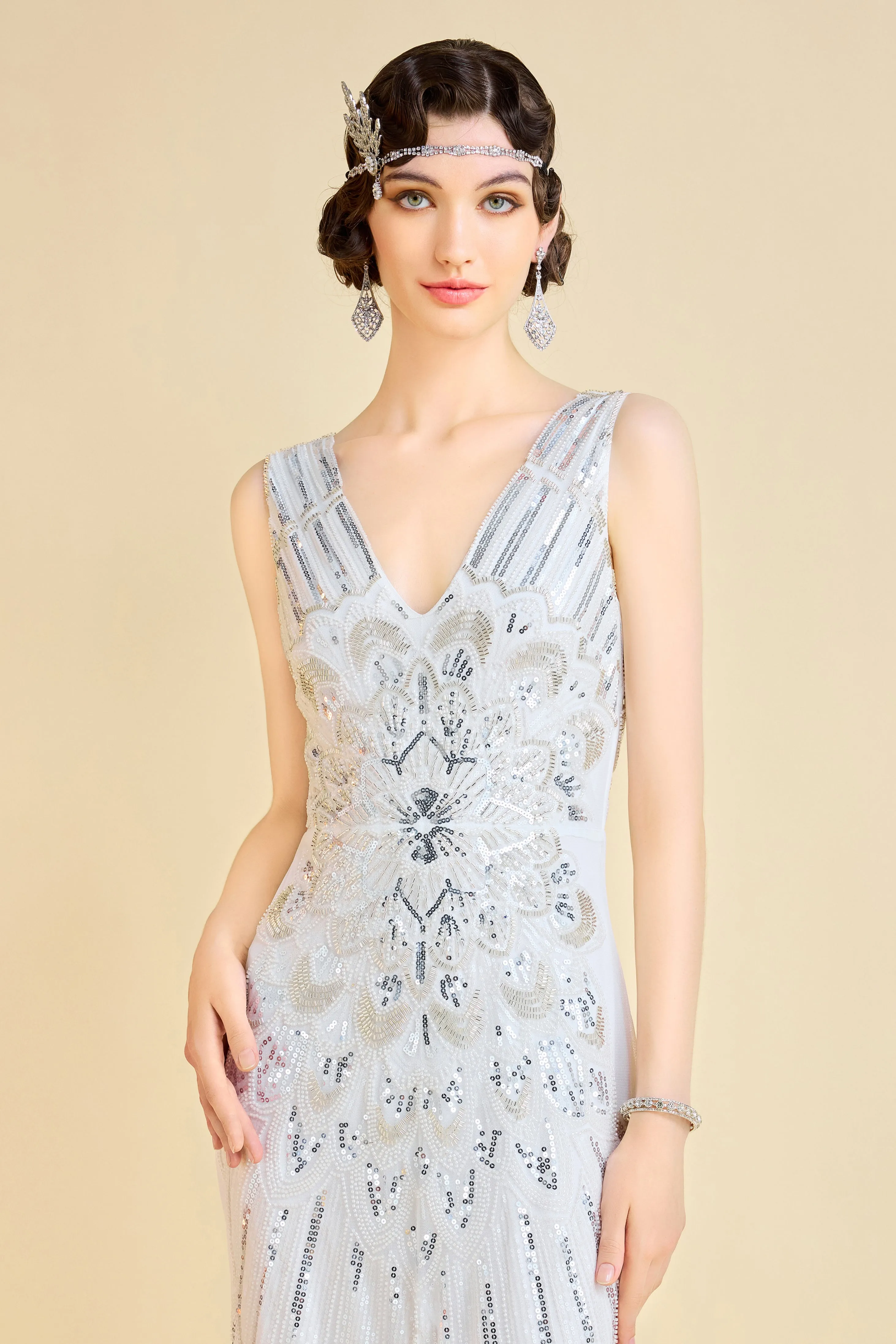 Glamorous Peacock Sequin Slit Evening Gown sold by BABEYOND product image thumbnail 4