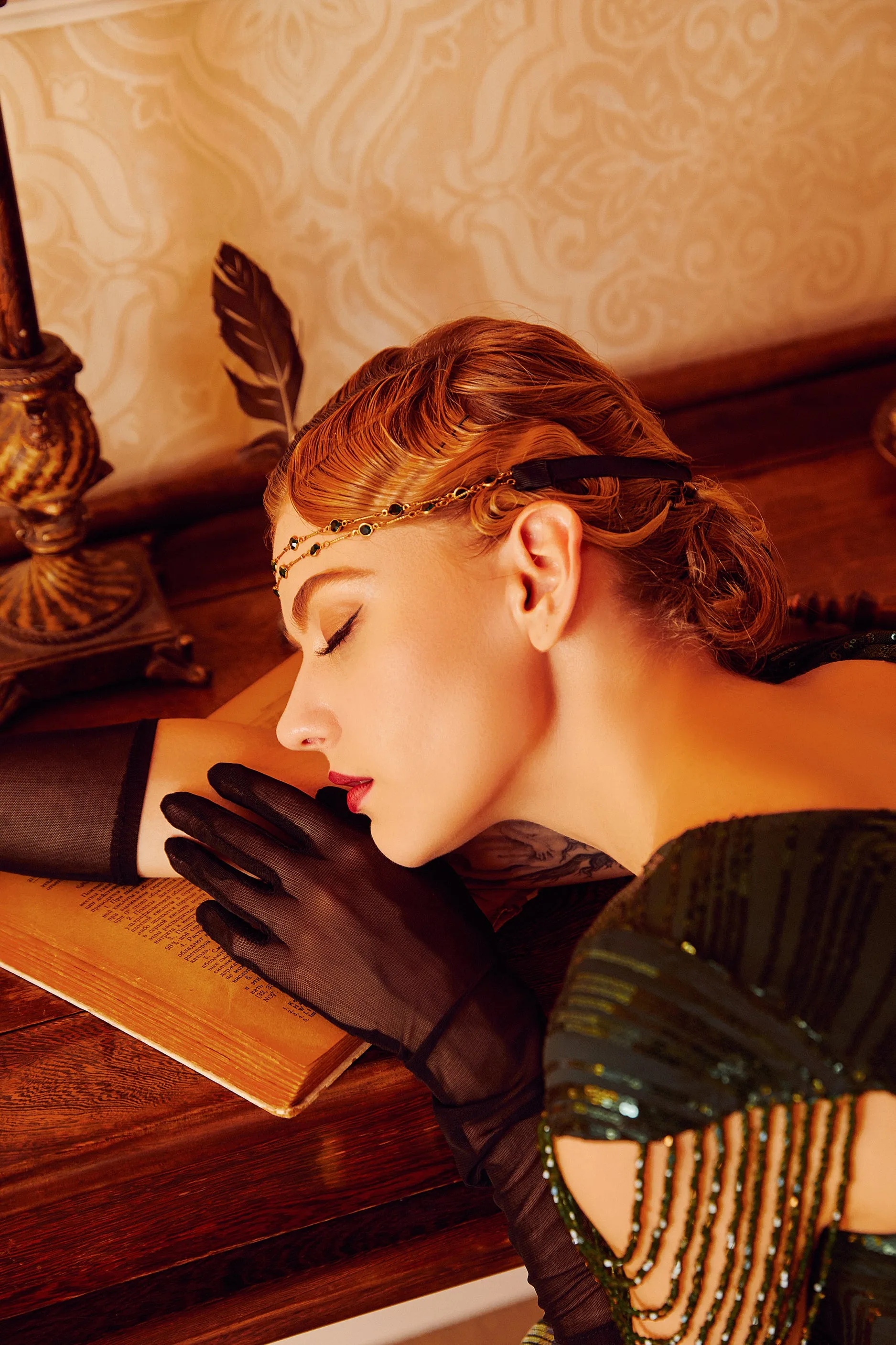 Beads Studded Tinted Feather Headband sold by BABEYOND product image thumbnail 2