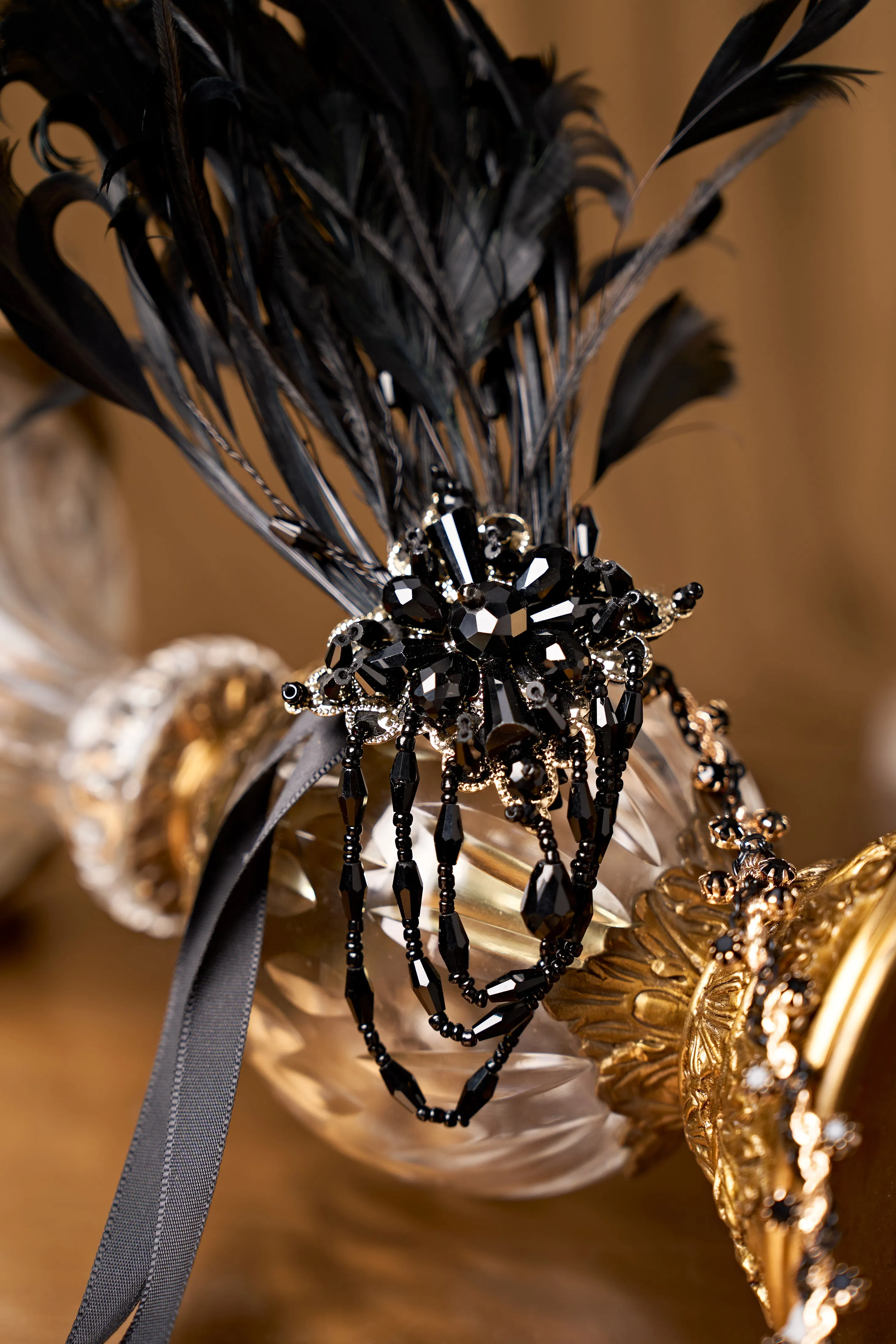 Gorgeous Beaded Feather Headband sold by BABEYOND product image thumbnail 2