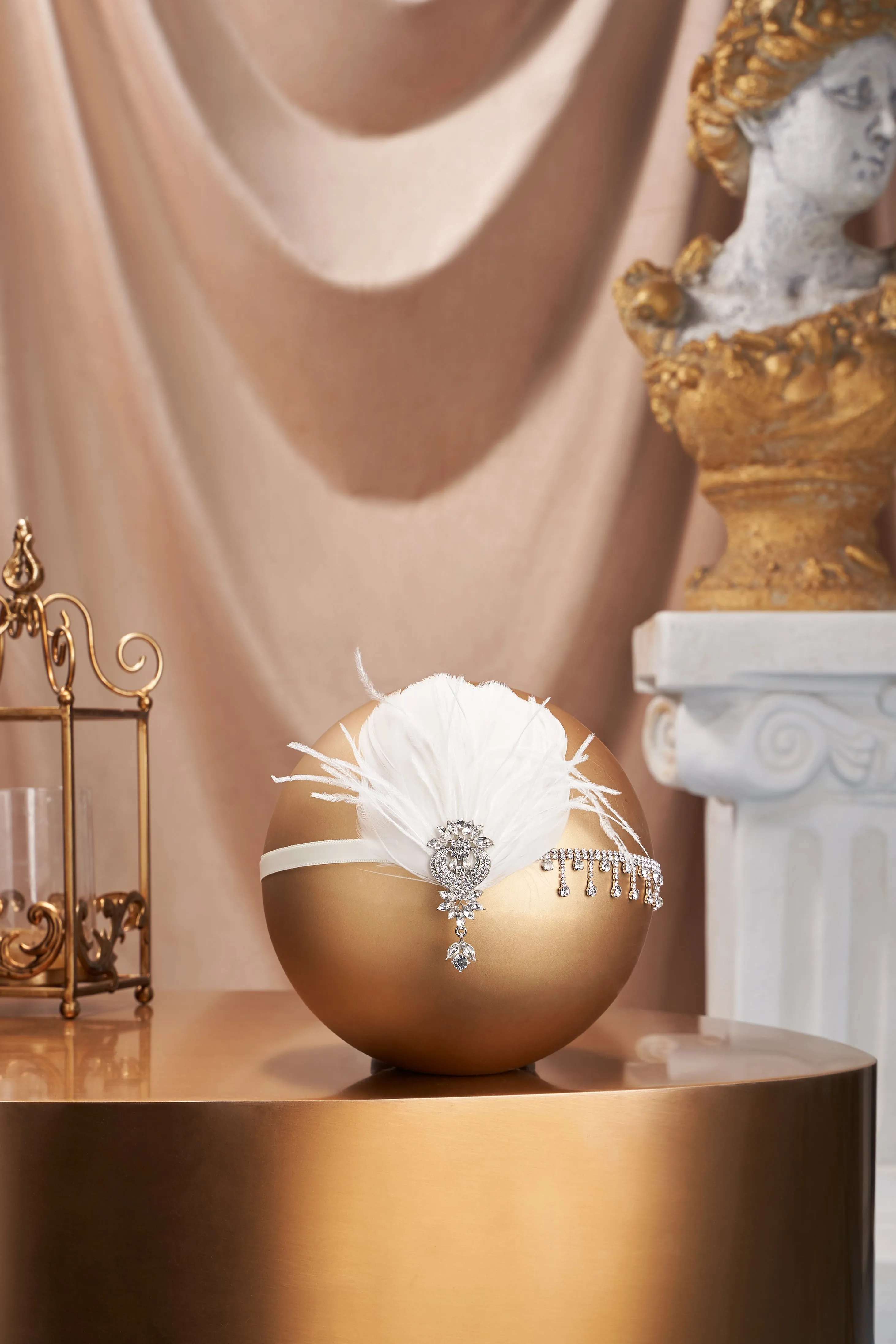 Rhinestone Studded Ostrich Feather Headband sold by BABEYOND product image thumbnail 5